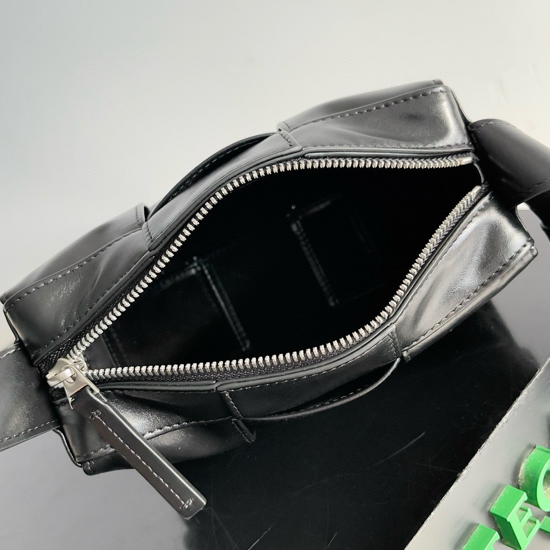 BV new Arco camera bag small size The retro style of the classic woven oil wax leather is really amazing - Image 5