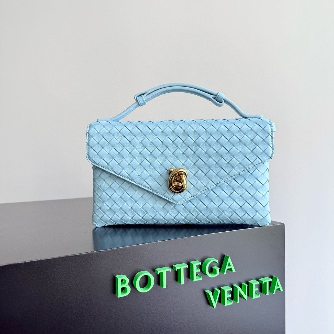 B.v 25🆕Summer new Knot Lock crossbody bag The handbag is made of the brand's most iconic Intrecciato woven sheepskin body - Image 2