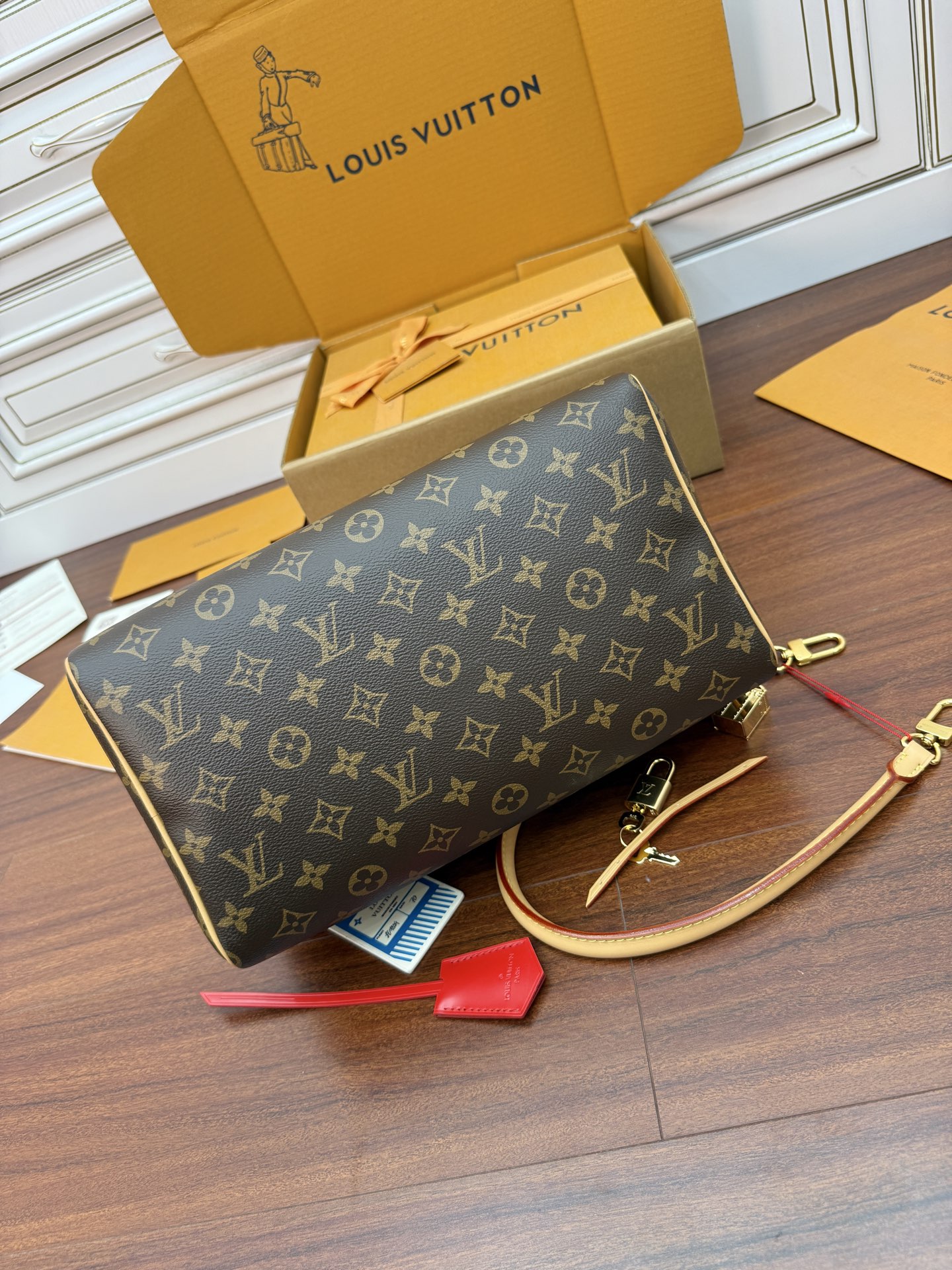 M11945 (163 dynamic UID) imported rhombus fabric (quality and material upgraded for the ninth time, counter synchronization, dynamic electronic chip, gift bag, protective paper, copper plate electronic label, certificate of conformity) The leather is an authentic foundry, Italian A-grade tree paste leather (private product), it is a channel product: it is quality, hardware, fabric, handwork, oil edges, it is an A-grade product, the photo taken is consistent with the product, and the complete package on the picture - Image 4