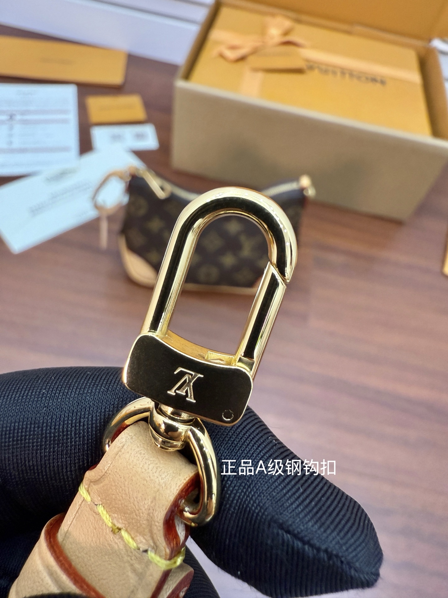 M25519 Imported rhombus fabric (quality and materials upgraded again for the ninth time, counter synchronization, dynamic electronic chip, gift bag, protective paper, copper plate electronic label, certificate of conformity) The leather is a genuine foundry, Italian A-grade tree paste leather (private product), the quality, hardware, fabric, handwork, oil edges, are A-grade products, the photo taken is consistent with the product, and the complete package on the picture - Image 16