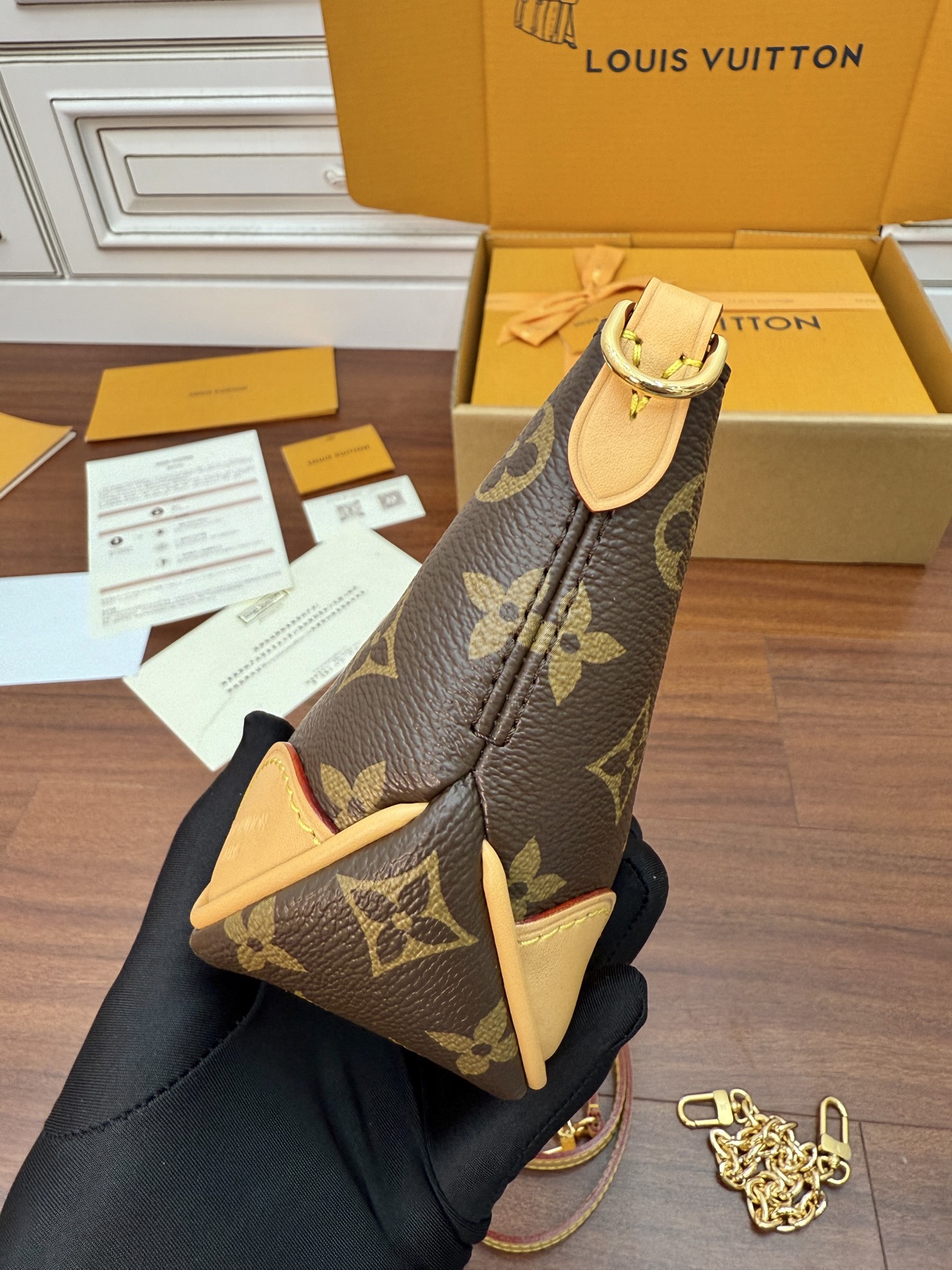 M25519 Imported rhombus fabric (quality and materials upgraded again for the ninth time, counter synchronization, dynamic electronic chip, gift bag, protective paper, copper plate electronic label, certificate of conformity) The leather is a genuine foundry, Italian A-grade tree paste leather (private product), the quality, hardware, fabric, handwork, oil edges, are A-grade products, the photo taken is consistent with the product, and the complete package on the picture - Image 19