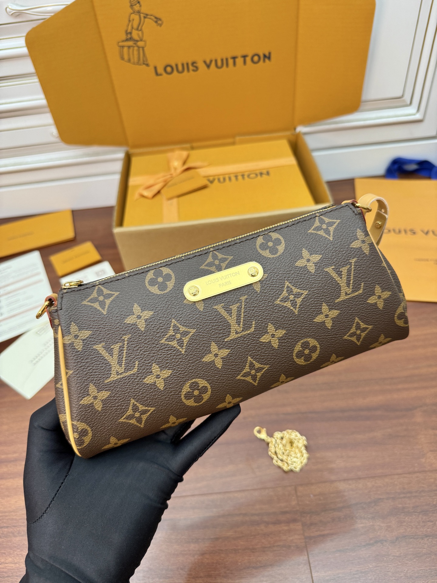 M13567 Imported rhombus fabric (quality and materials upgraded again for the ninth time, counter synchronization, dynamic electronic chip, gift bag, protective paper, copperplate electronic label, certificate of conformity) The leather is a genuine foundry, Italian A-grade tree paste leather (private product), the quality, hardware, fabric, handwork, oil edges, is an A-grade product, the photo taken is consistent with the product, and the complete package on the picture - Image 14