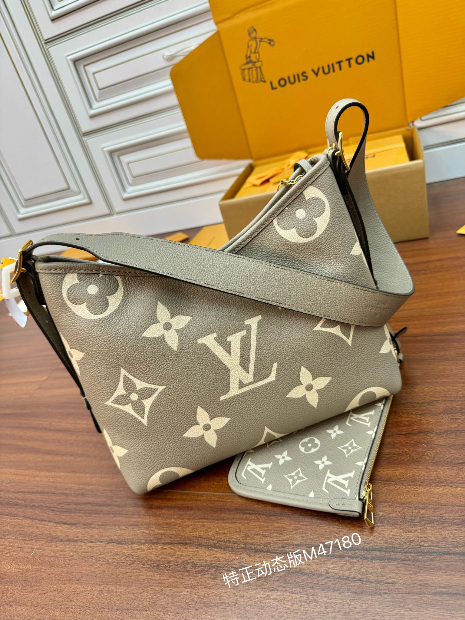 M47180 imported original leather - Image 11