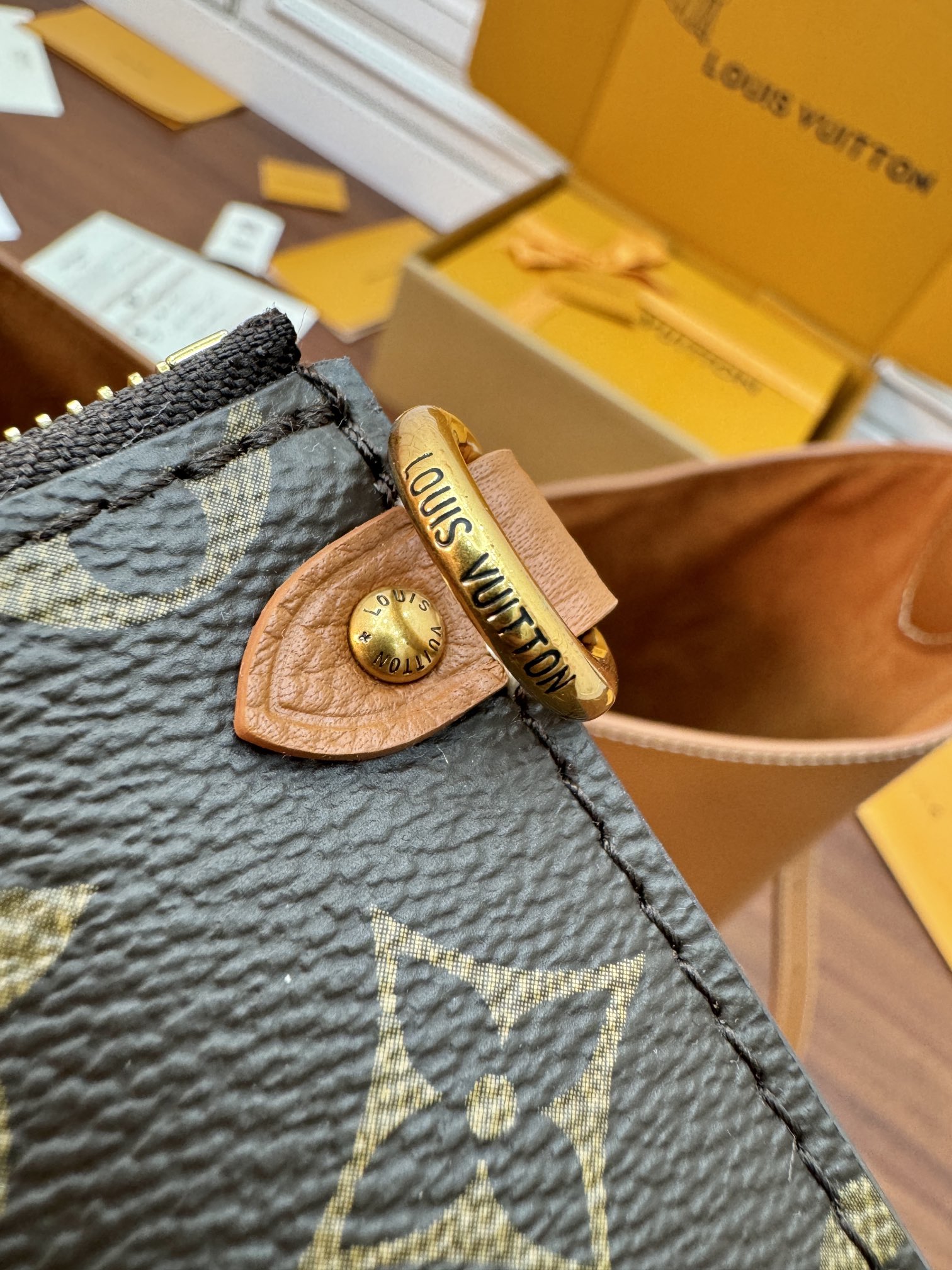 M24974 dynamic electronic chip, gift bag, protective paper, copperplate electronic label, certificate) The leather is genuine OEM Italian A-grade leather (super genuine): the so-called super genuine - Image 16