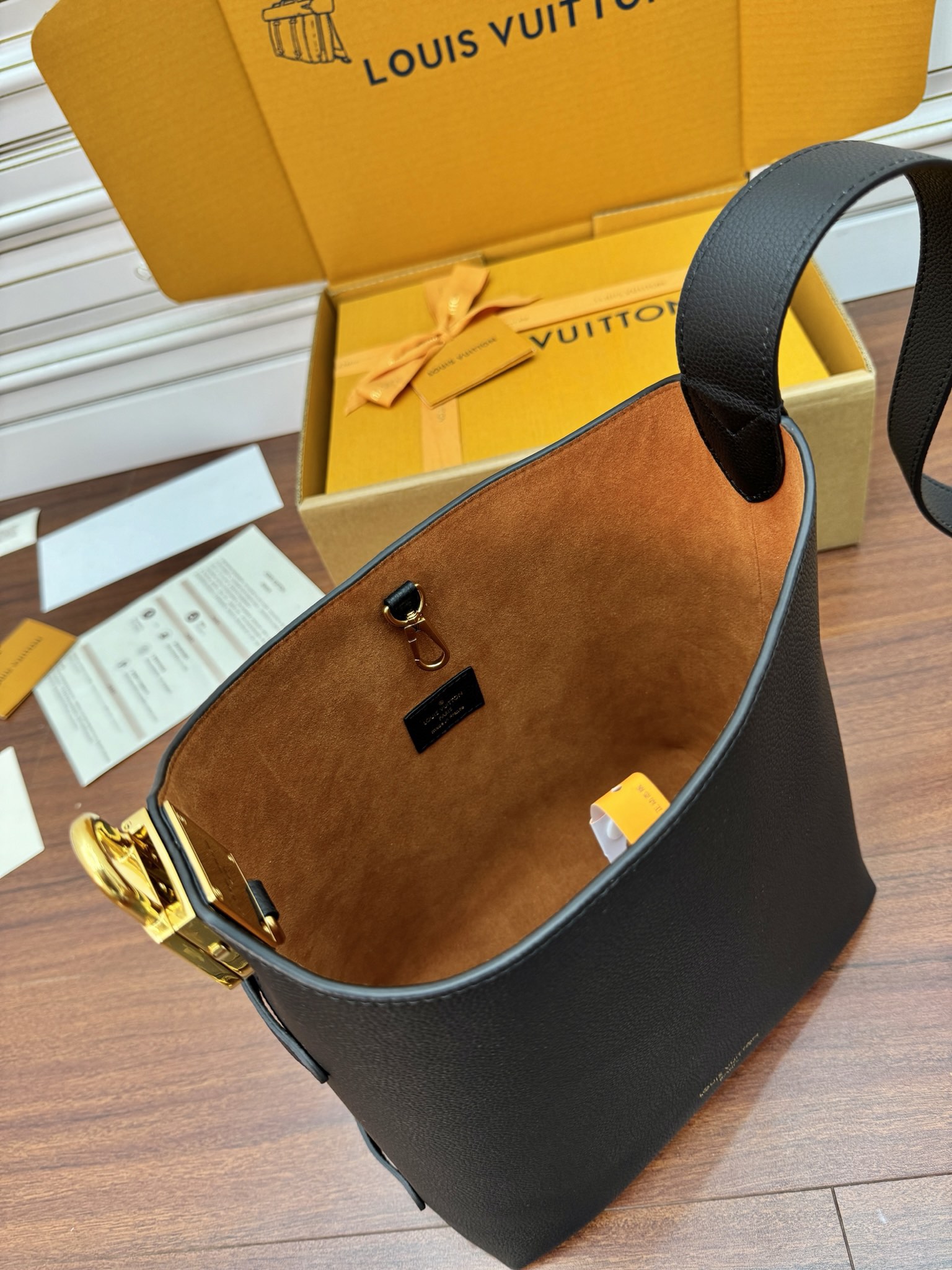 M25352 dynamic electronic chip, gift bag, protective paper, copperplate electronic label, certificate) The leather is genuine OEM Italian A-grade leather (super genuine): the so-called super genuine - Image 9