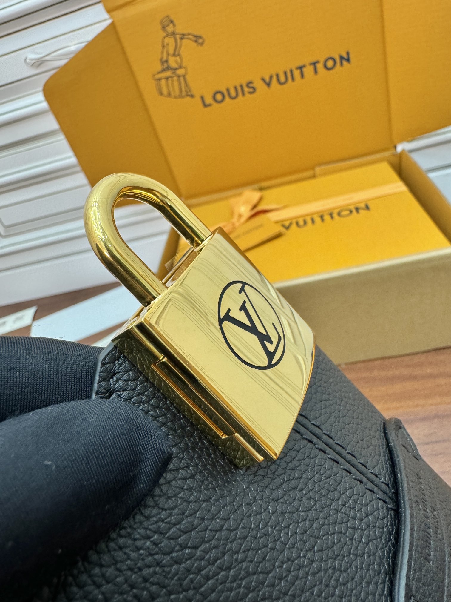 M25352 dynamic electronic chip, gift bag, protective paper, copperplate electronic label, certificate) The leather is genuine OEM Italian A-grade leather (super genuine): the so-called super genuine - Image 11
