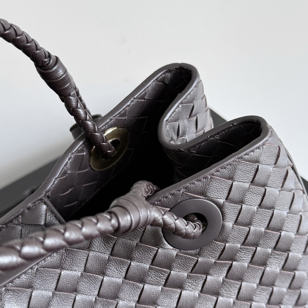 B.v 25π Basket bag Inspired by the classic bag design in 2002, it has a grand and elegant temperament - Image 6