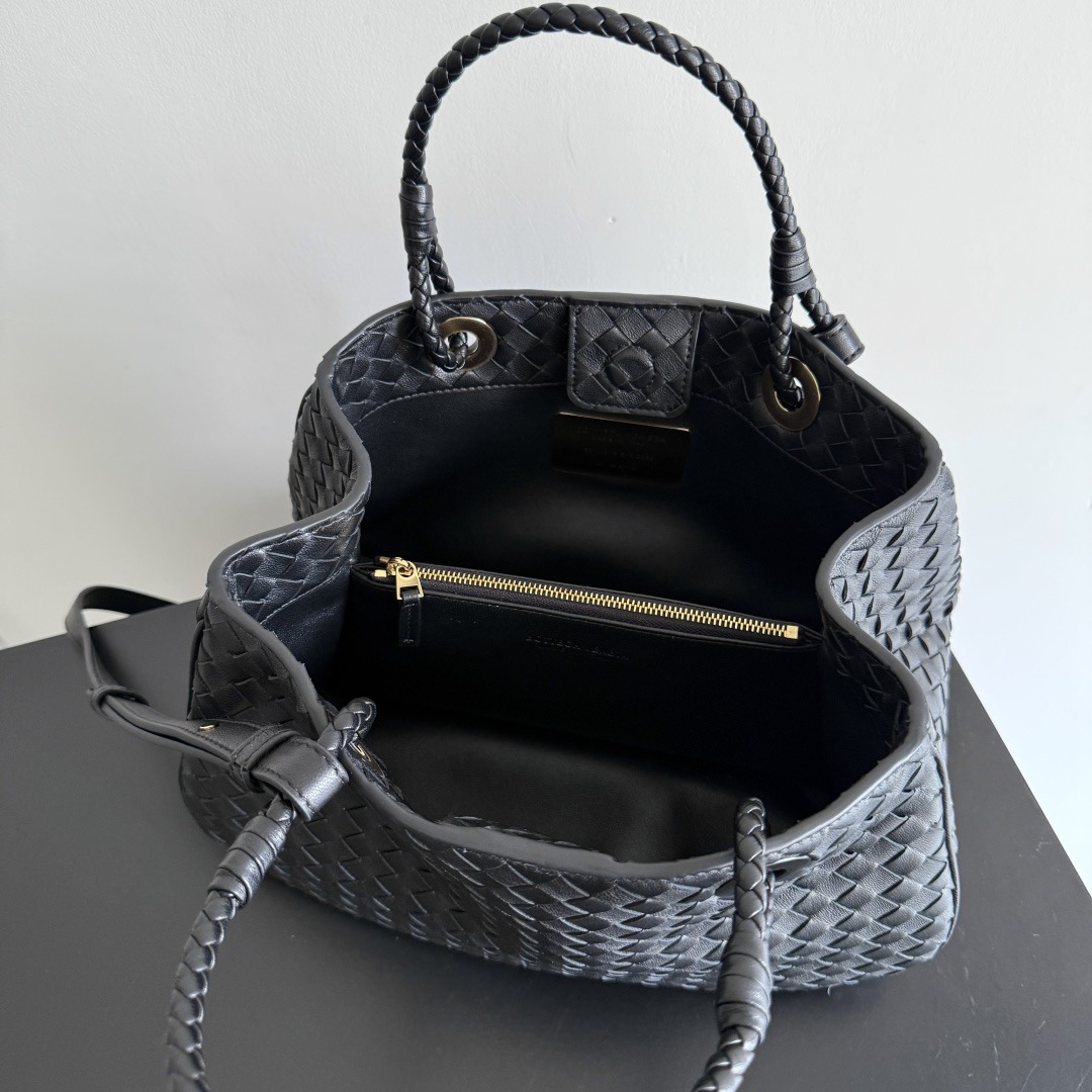 B.v 25🆕 Basket bag Inspired by the classic bag design in 2002, it has a grand and elegant temperament - Image 4