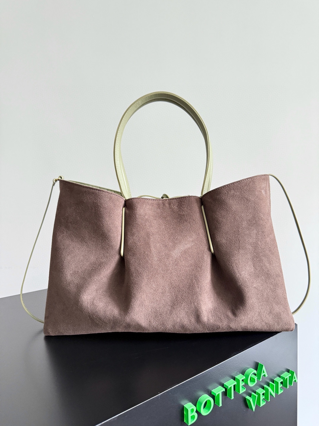 B.v 🆕25 early spring new Pinacoteca tote medium size The newly launched Pinacoteca tote bag adopts a double-sided reversible design - Image 2