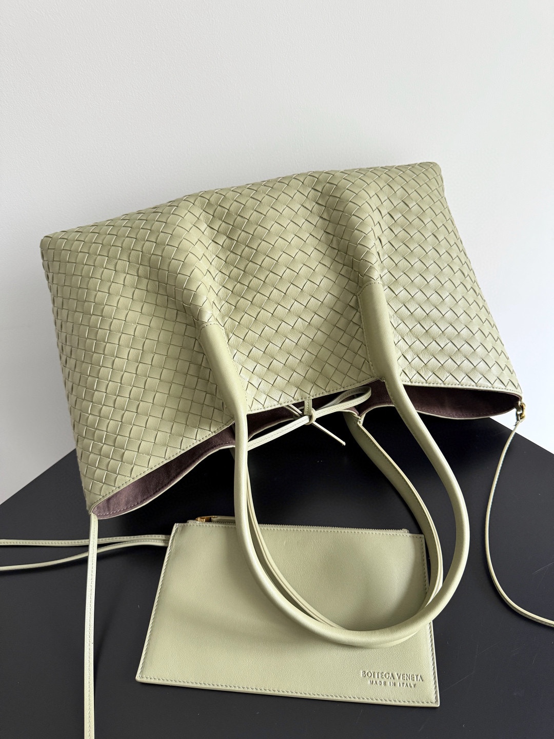 B.v 🆕25 early spring new Pinacoteca tote medium size The newly launched Pinacoteca tote bag adopts a double-sided reversible design - Image 3