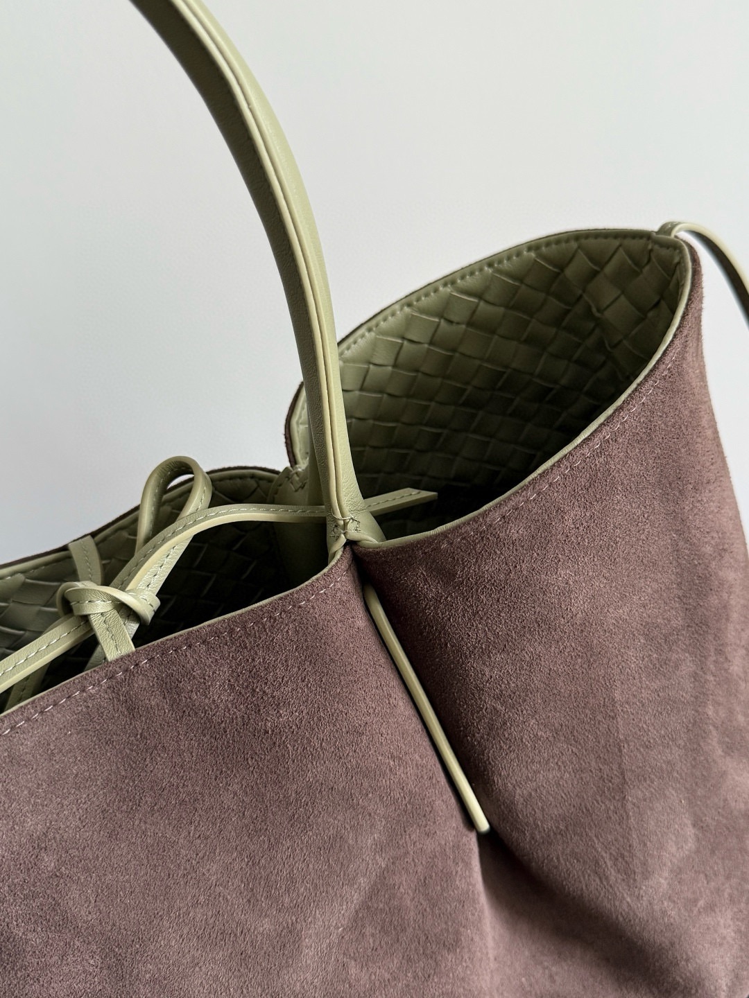 B.v 🆕25 early spring new Pinacoteca tote medium size The newly launched Pinacoteca tote bag adopts a double-sided reversible design - Image 8