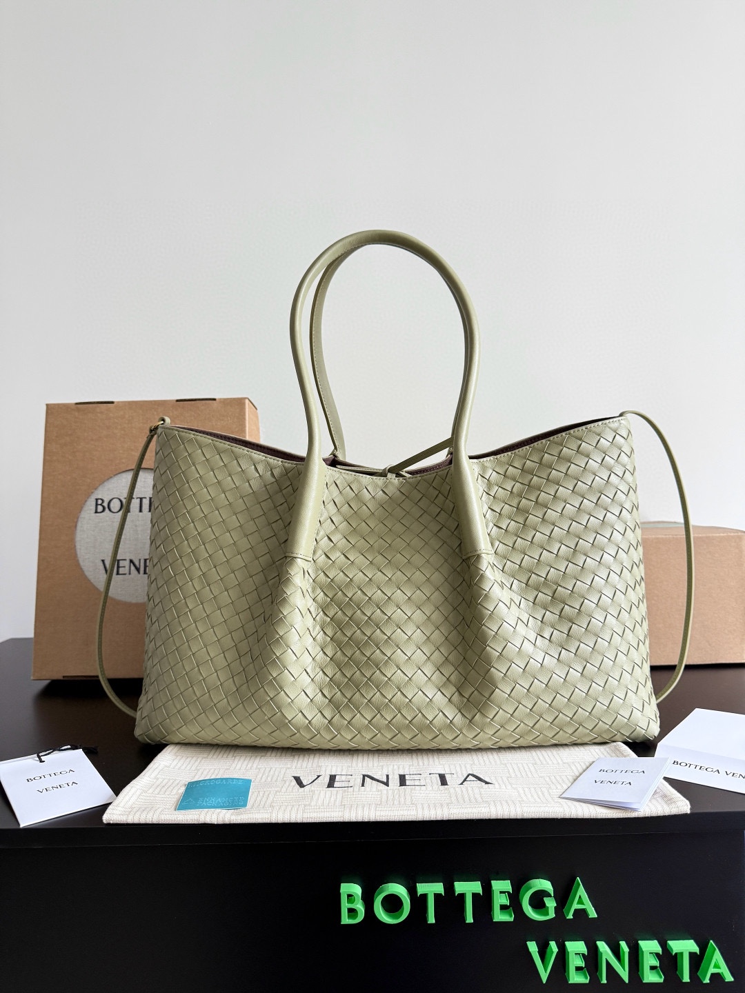 B.v 🆕25 early spring new Pinacoteca tote medium size The newly launched Pinacoteca tote bag adopts a double-sided reversible design - Image 10