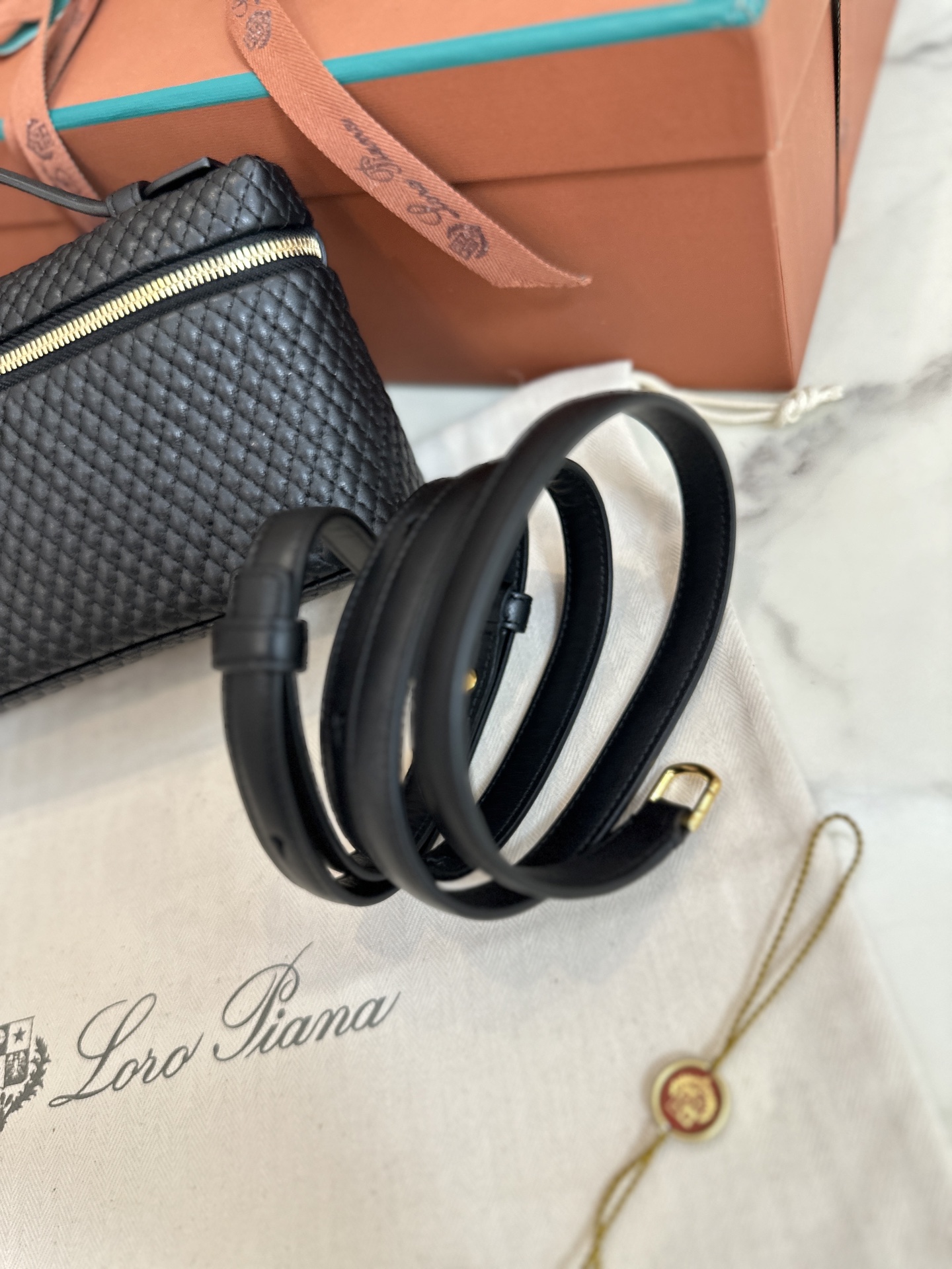 Loro Piana Extra Pocket L19 Noyo Panya L19CM clutch crossbody bag Lambskin imported from Italy black gold buckle Original imported all-steel hardware New hardware|Shoulder straps Size: 19×11×6.5 - Image 3