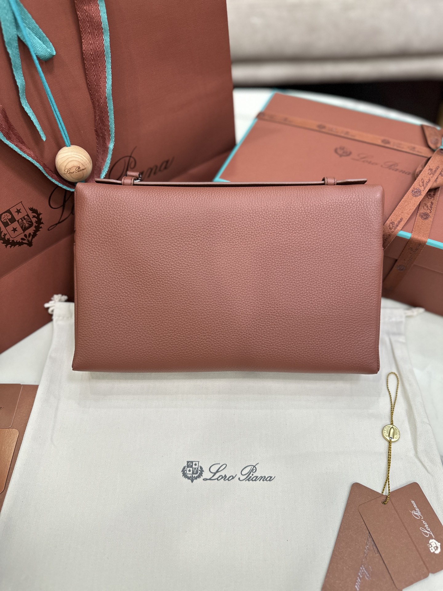 Loro Piana Extra Pouch Clutch Detachable zip with tonal logo 🌟Top version Imported calfskin brick red Size: 29*18*5cm - Image 5