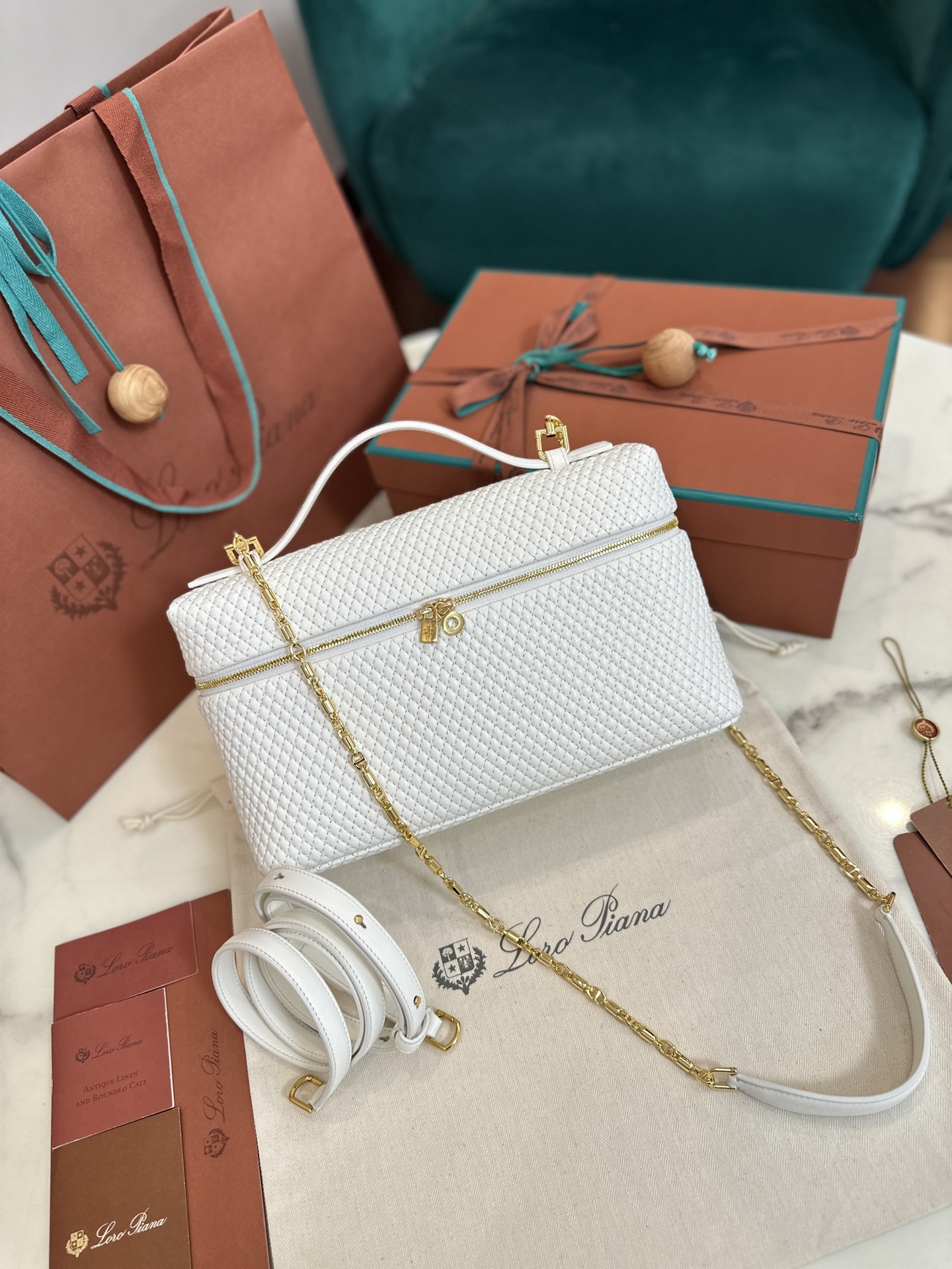 Loro Piana Extra Pocket L27 Noyo Panya L19CM clutch crossbody bag Lambskin imported from Italy white gold buckle Original imported all-steel hardware New hardware|Shoulder straps Size: 16*27*10 - Image 2