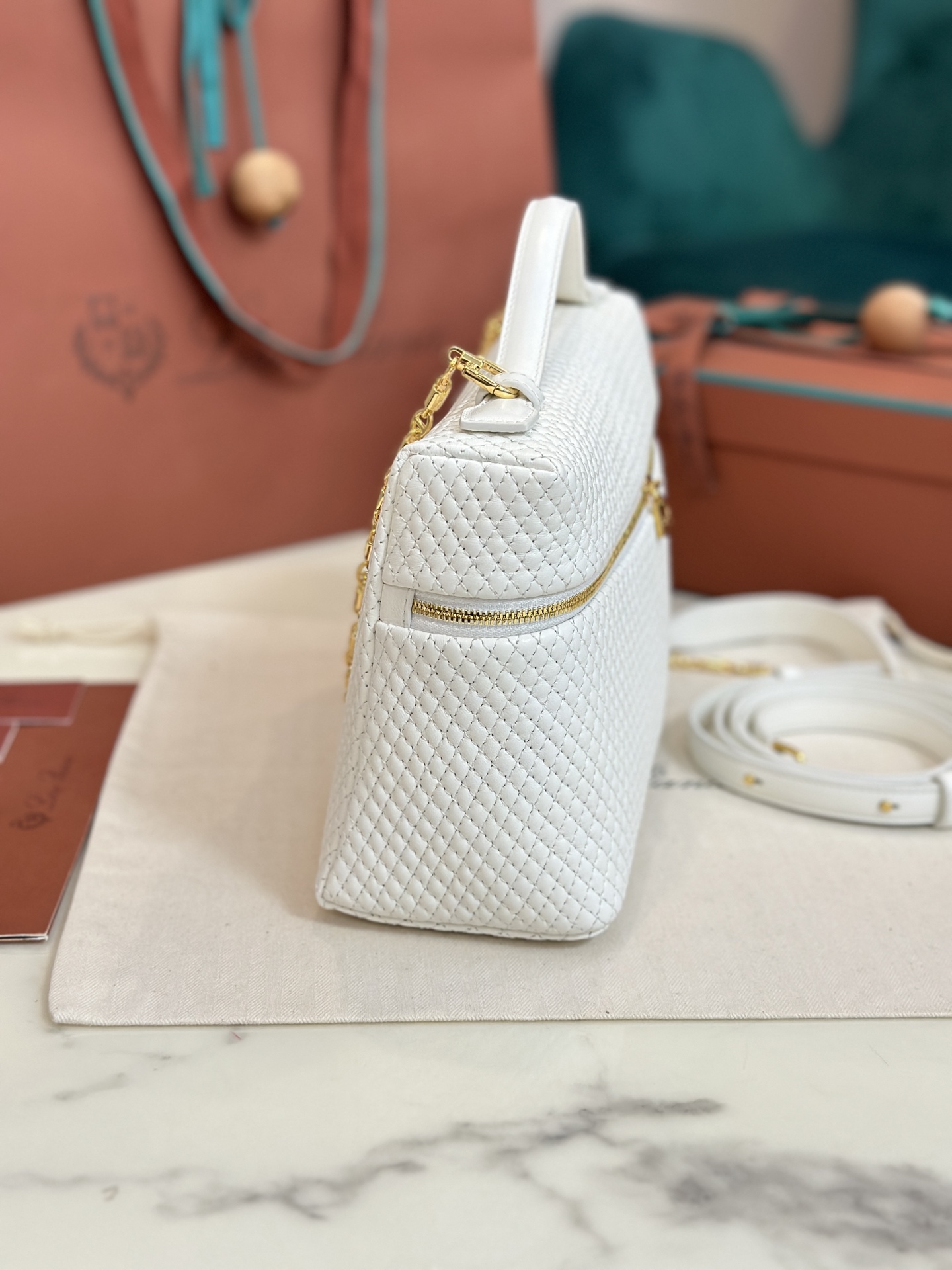 Loro Piana Extra Pocket L27 Noyo Panya L19CM clutch crossbody bag Lambskin imported from Italy white gold buckle Original imported all-steel hardware New hardware|Shoulder straps Size: 16*27*10 - Image 6