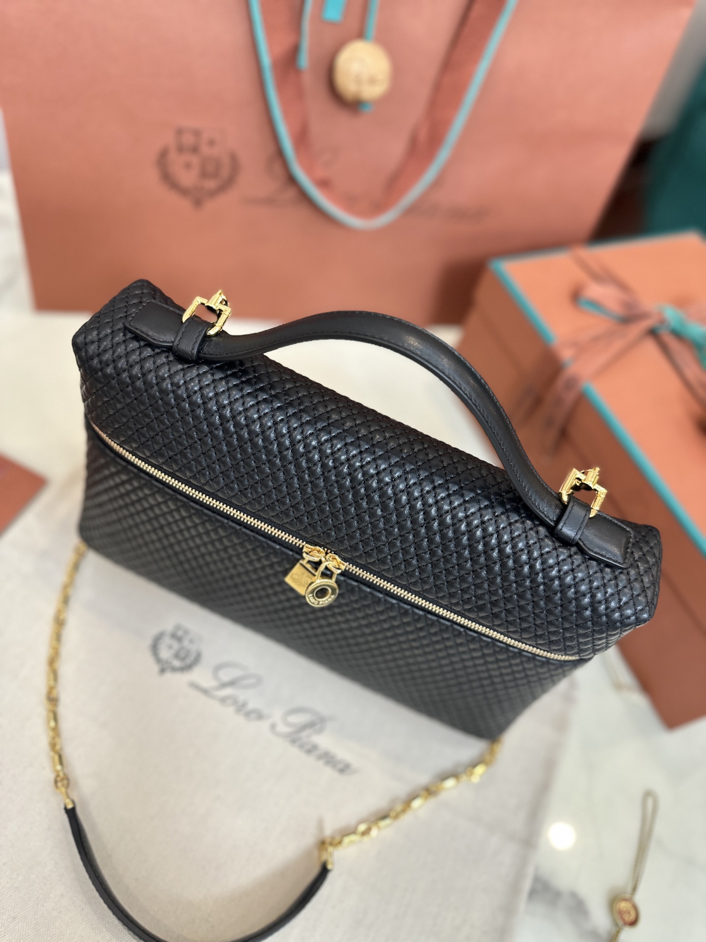 Loro Piana Extra Pocket L27 Noyo Panya L19CM clutch crossbody bag Lambskin imported from Italy black gold buckle Original imported all-steel hardware New hardware|Shoulder straps Size: 16*27*10 - Image 5