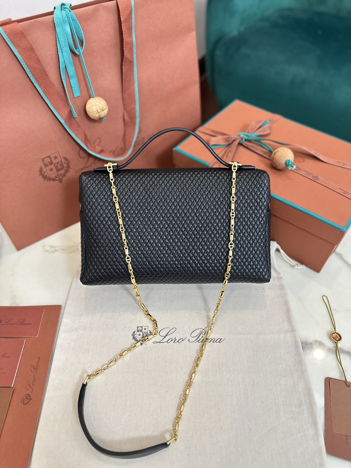 Loro Piana Extra Pocket L27 Noyo Panya L19CM clutch crossbody bag Lambskin imported from Italy black gold buckle Original imported all-steel hardware New hardware|Shoulder straps Size: 16*27*10 - Image 7