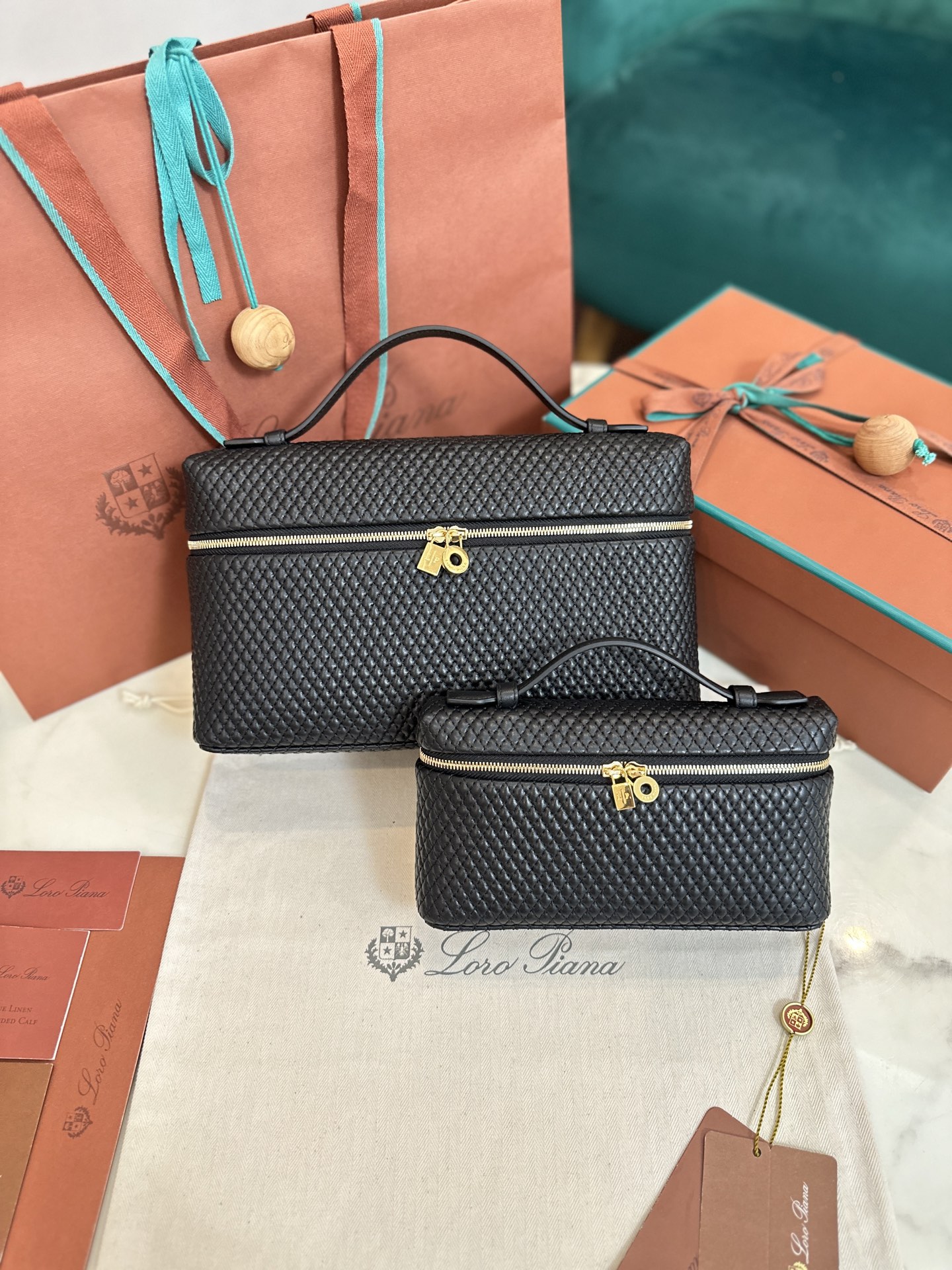 Loro Piana Extra Pocket L27 Noyo Panya L19CM clutch crossbody bag Lambskin imported from Italy black gold buckle Original imported all-steel hardware New hardware|Shoulder straps Size: 16*27*10 - Image 8