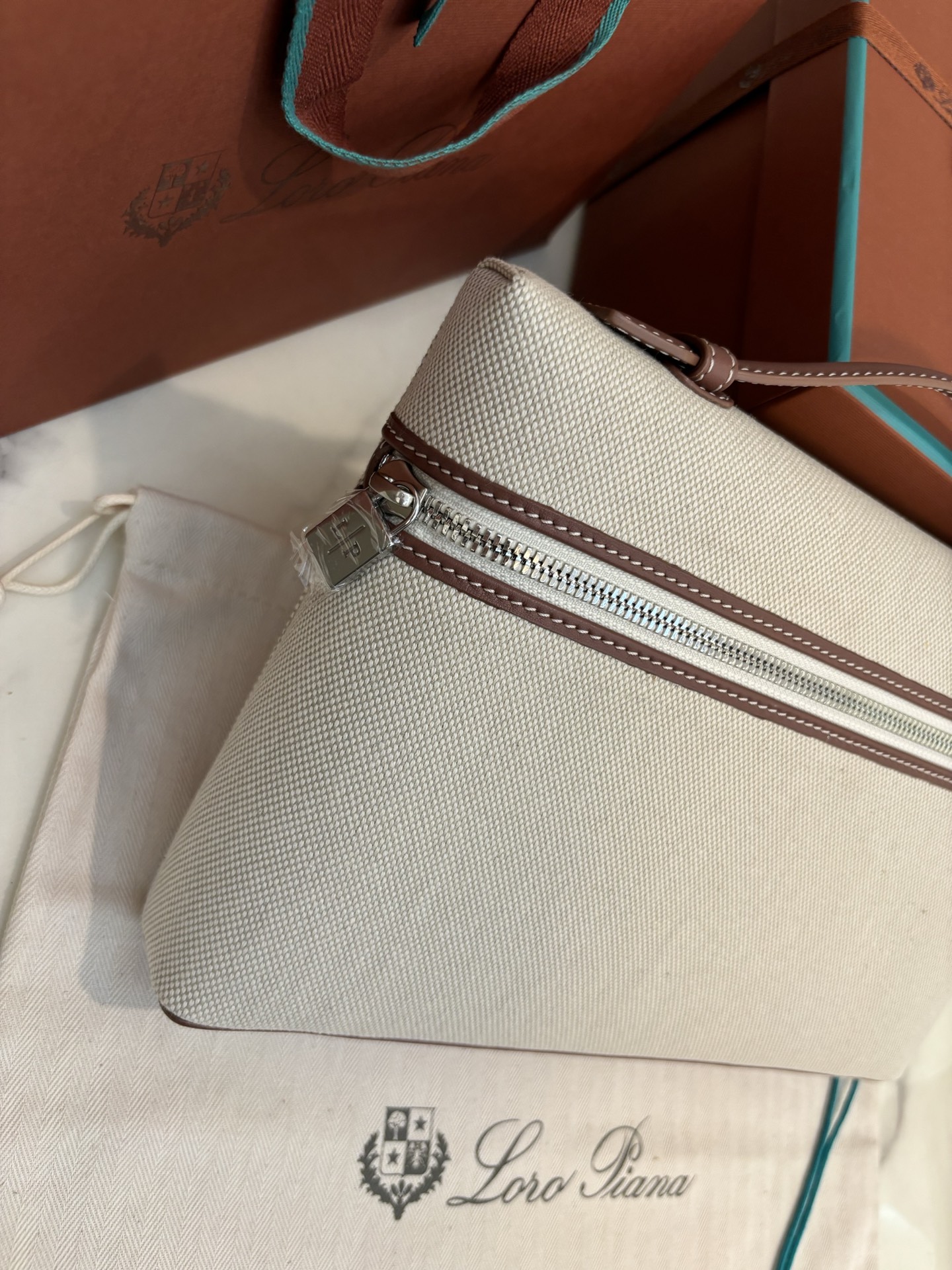 Loro Piana Extra Pouch Clutch Detachable zip with tonal logo canvas Size: 29*18*5cm - Image 4