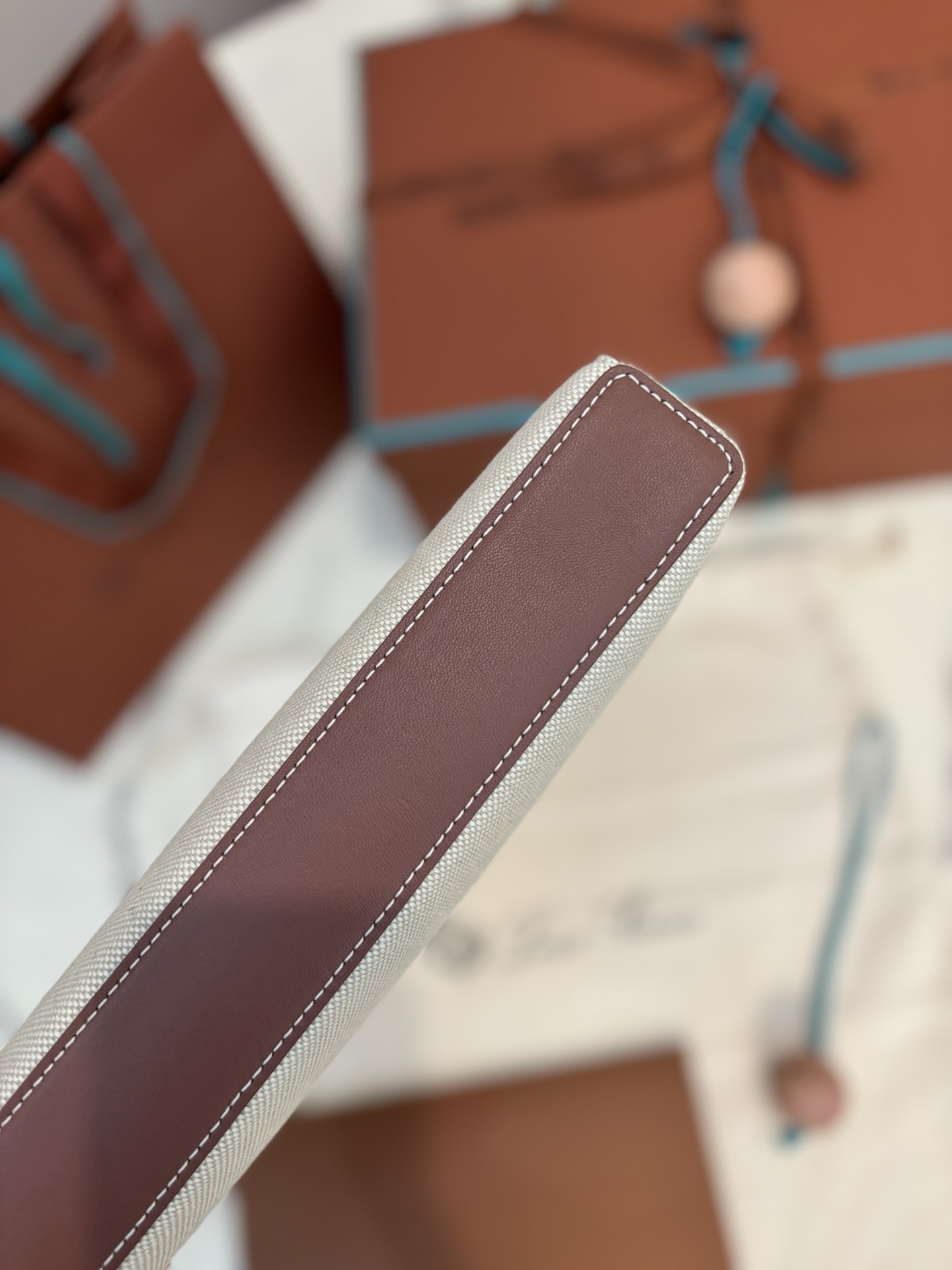 Loro Piana Extra Pouch Clutch Detachable zip with tonal logo canvas Size: 29*18*5cm - Image 8