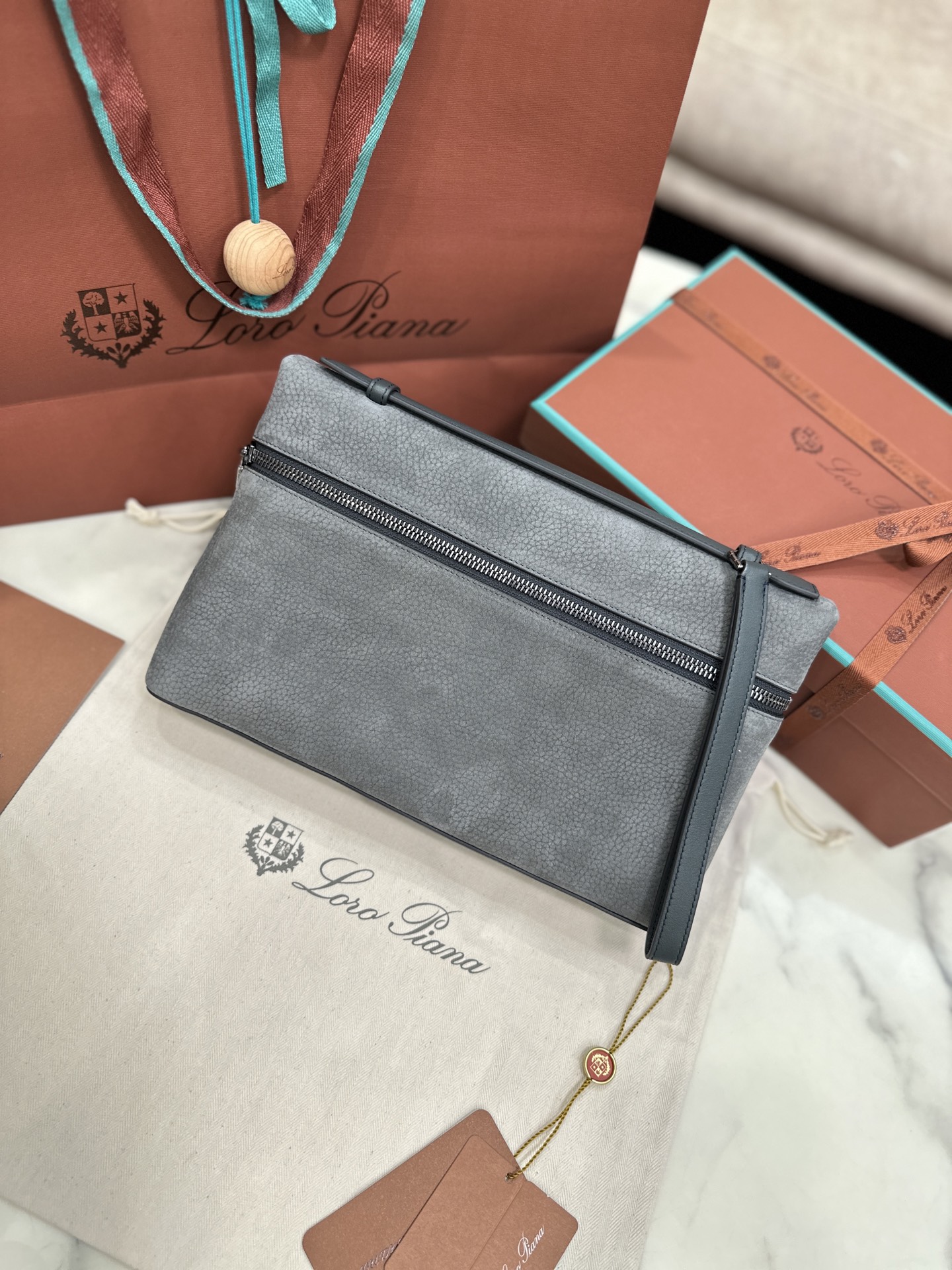 Loro Piana Extra Pouch Clutch Detachable zip with tonal logo Imported calfskin medieval blue Size: 29*18*5cm - Image 2