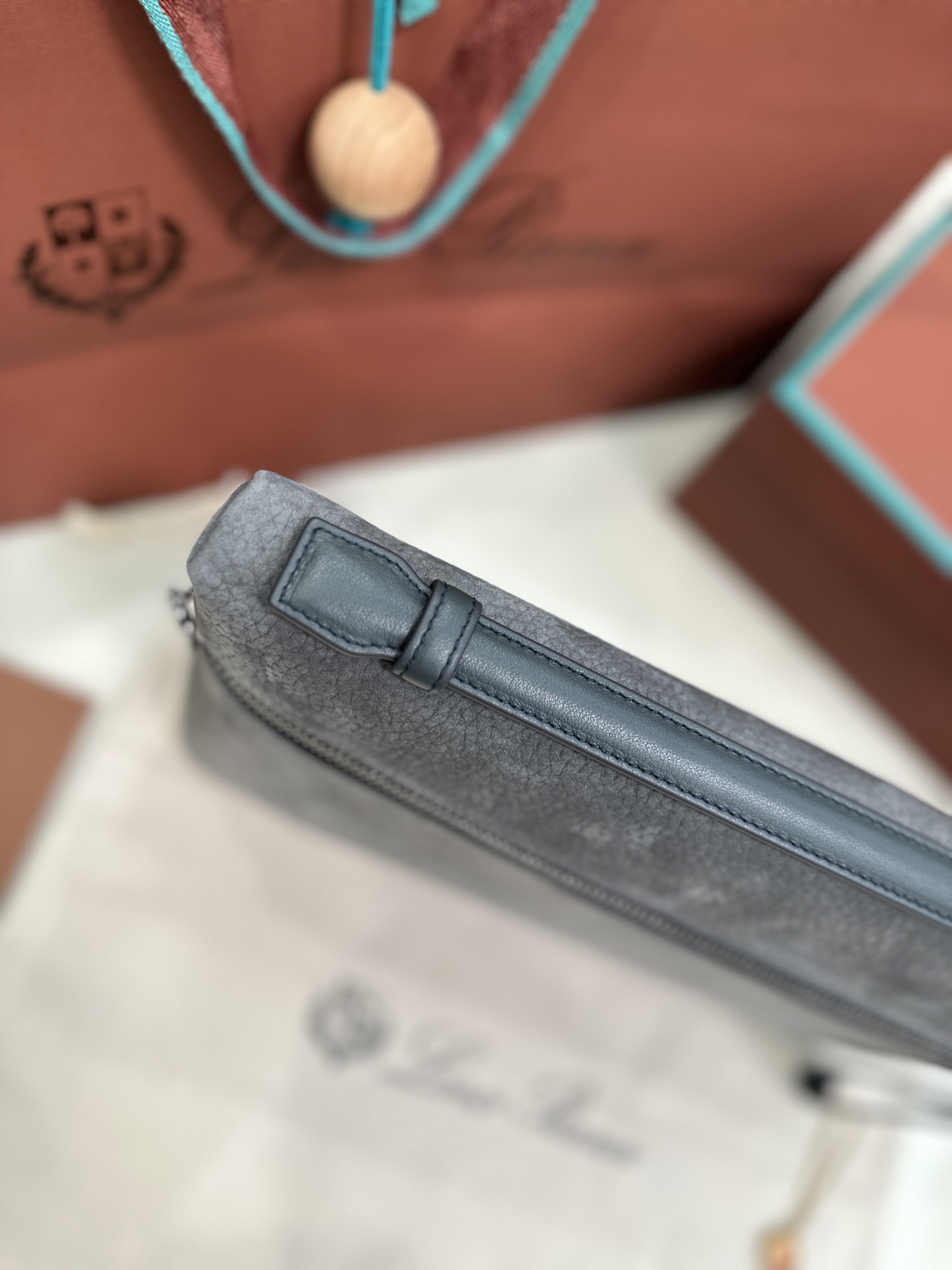 Loro Piana Extra Pouch Clutch Detachable zip with tonal logo Imported calfskin medieval blue Size: 29*18*5cm - Image 6