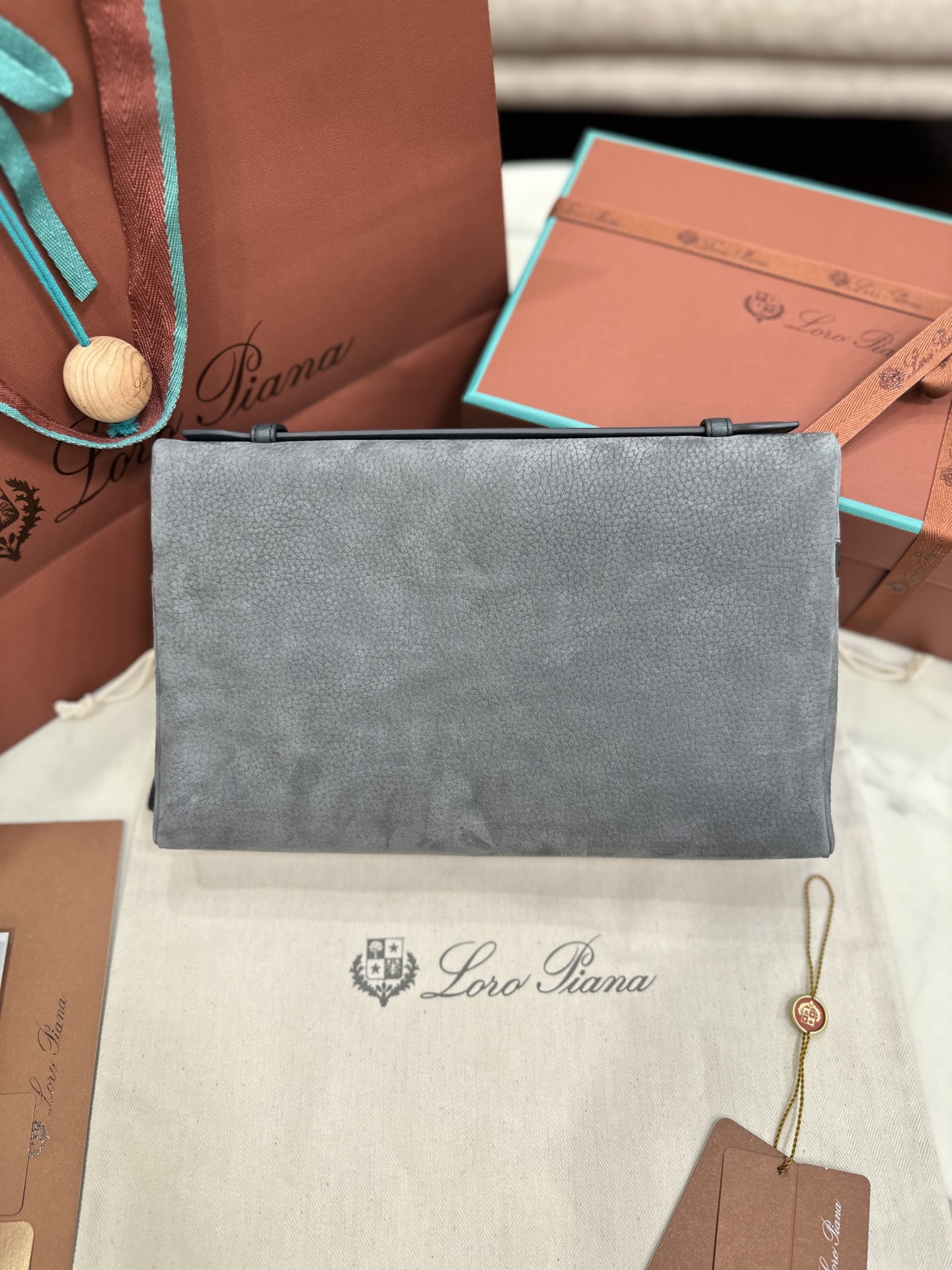 Loro Piana Extra Pouch Clutch Detachable zip with tonal logo Imported calfskin medieval blue Size: 29*18*5cm - Image 7