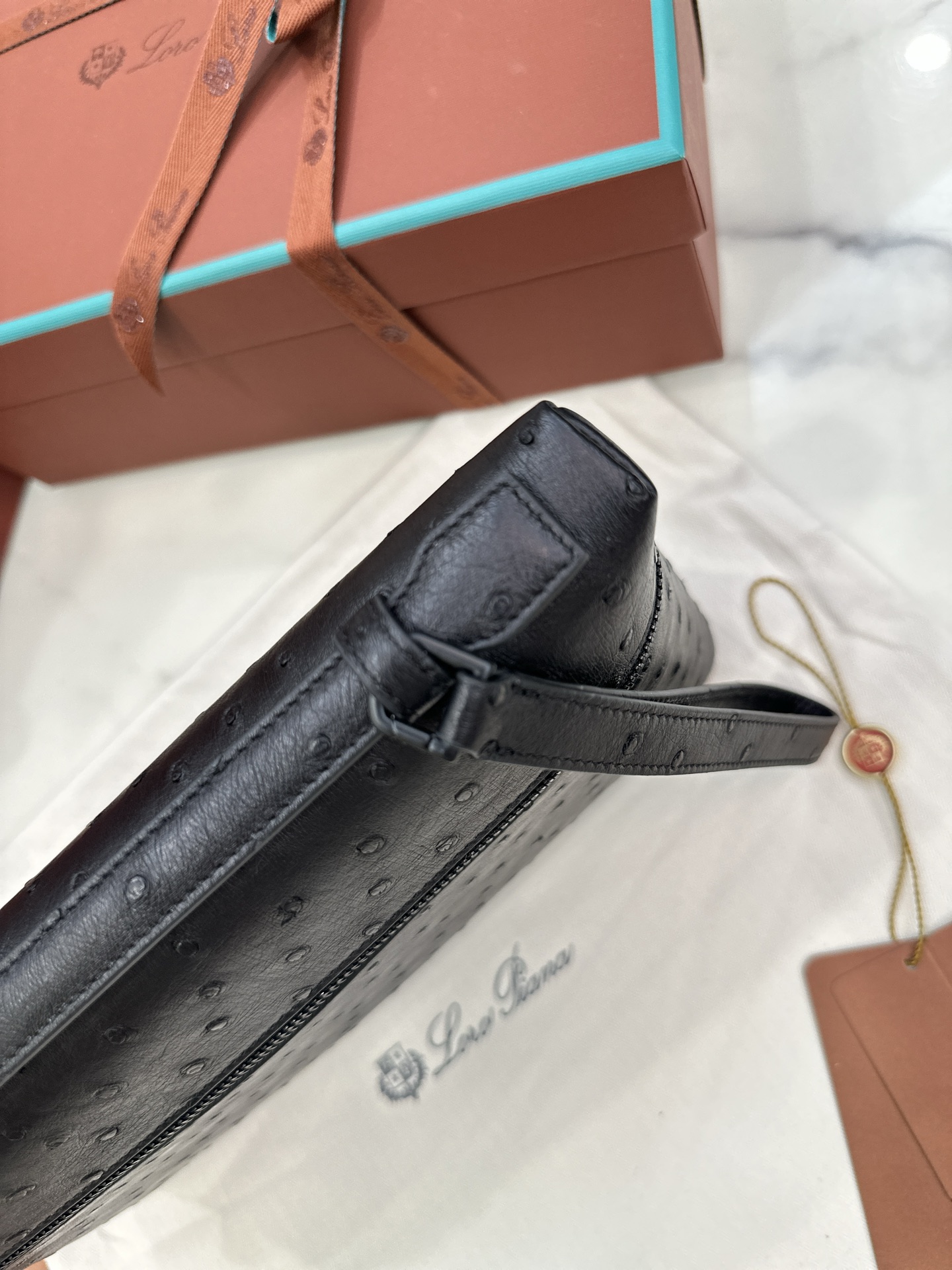 Loro Piana Extra Pouch Clutch Detachable zip with tonal logo Ostrich leather black chocolate Size: 29*18*5cm - Image 6