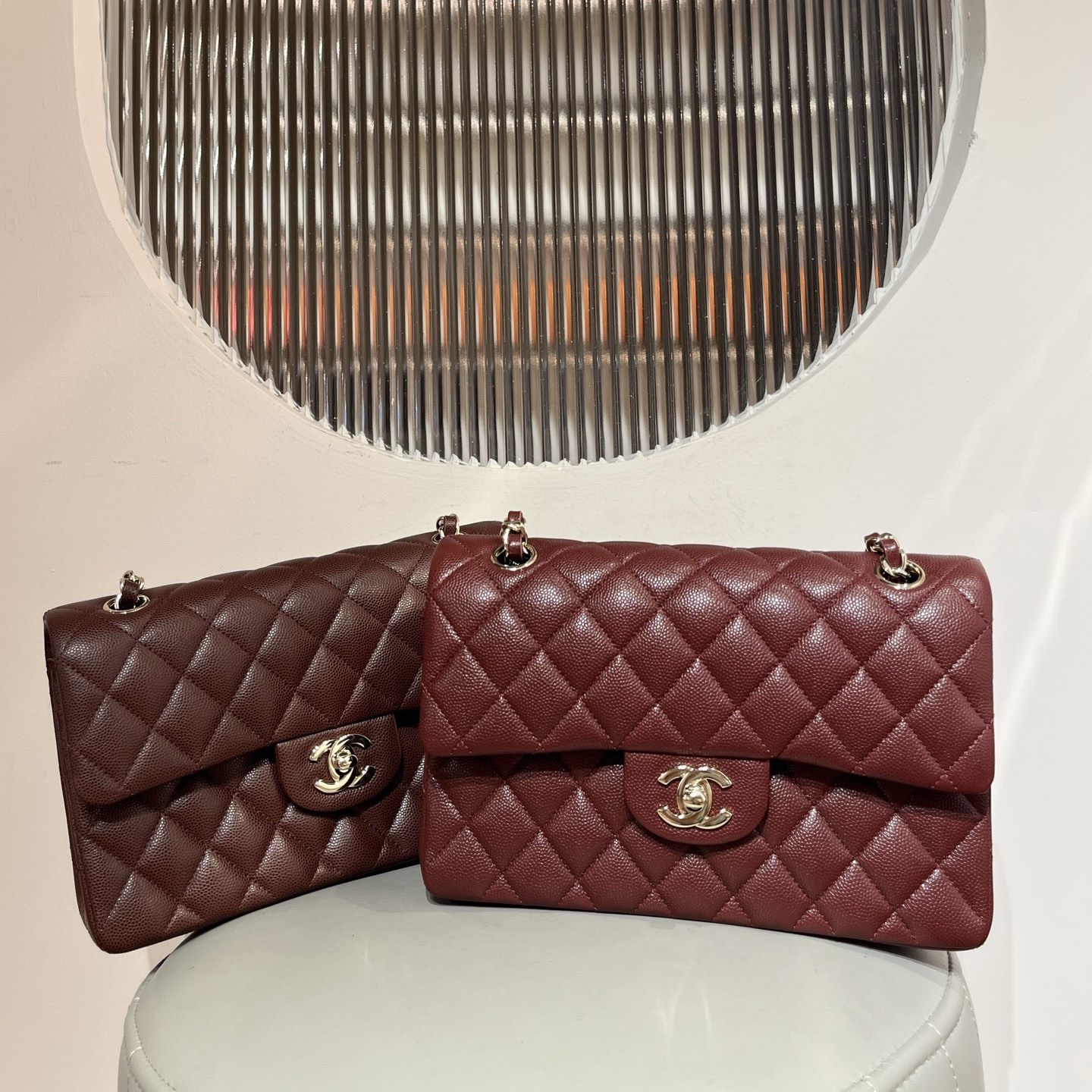 Original fine-grained caviar, small size CF 23CM 🫘 red light gold buckle - Image 10