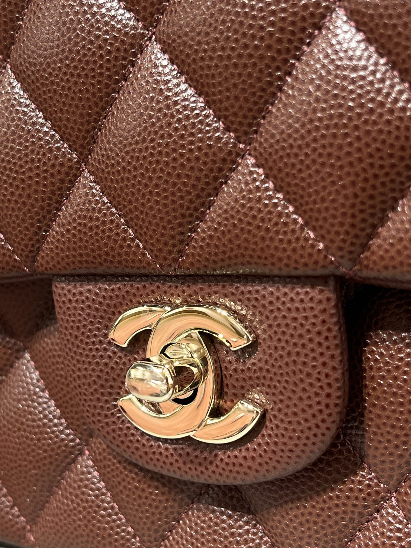 CF original fine-grained caviar medium size 25.5 CM 🫘maroon light gold buckle - Image 5