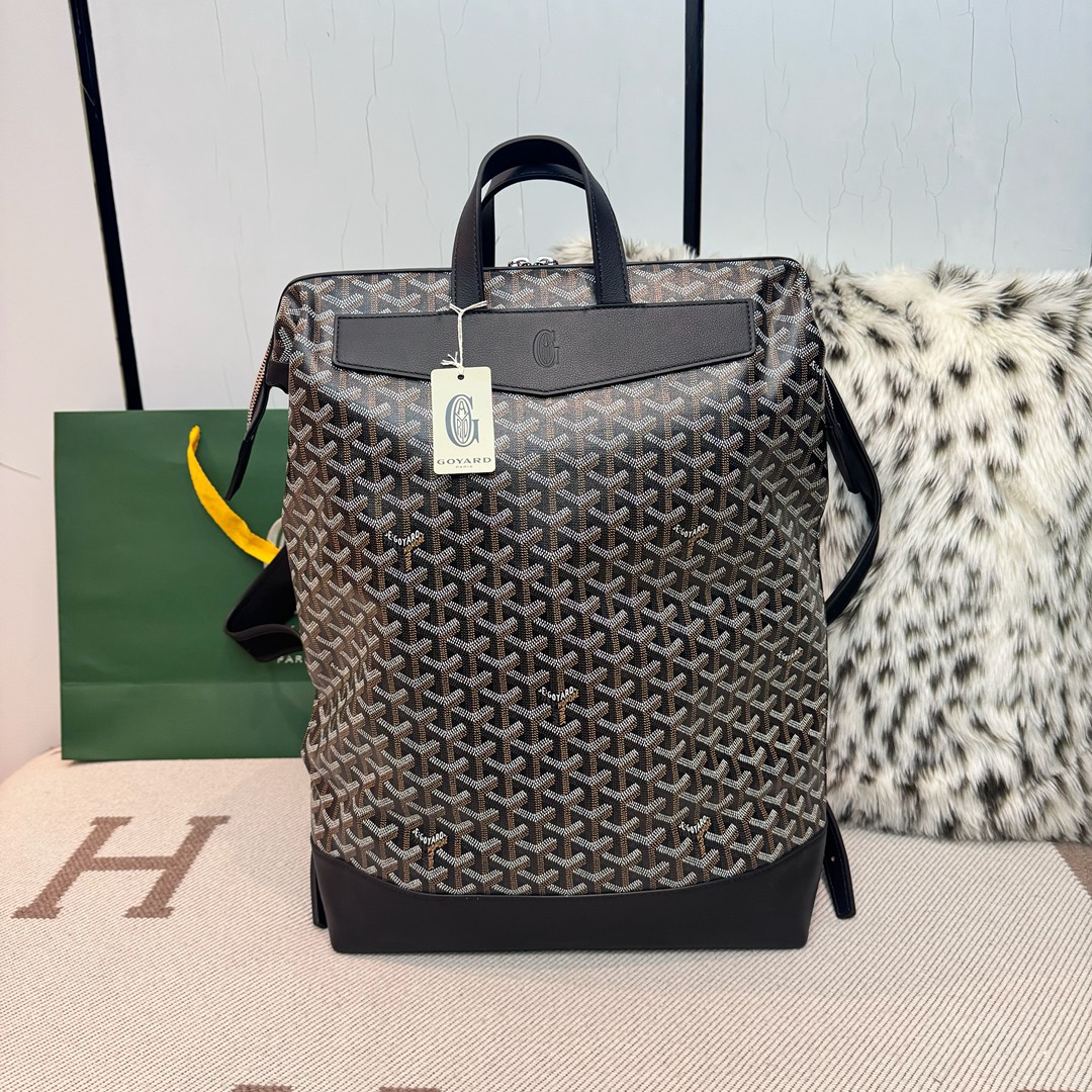 GoyardCisalpin backpack As we all know, Goyard backpacks are very light