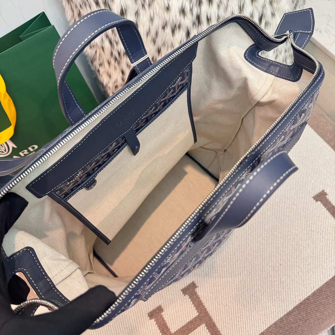 GoyardCisalpin backpack As we all know, Goyard backpacks are very light - Image 4