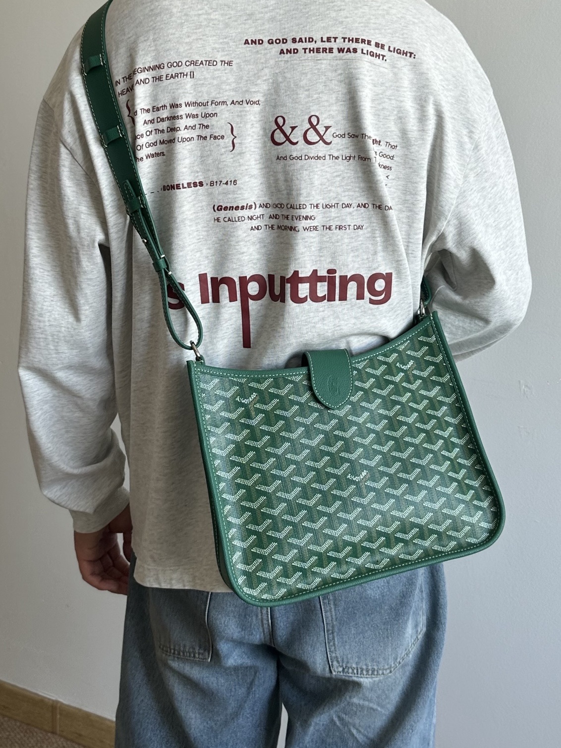 Goyard Goya MUSETTE crossbody bag It's both elegant and effortless, with a crisp silhouette, lightweight texture and ample capacity - Image 14