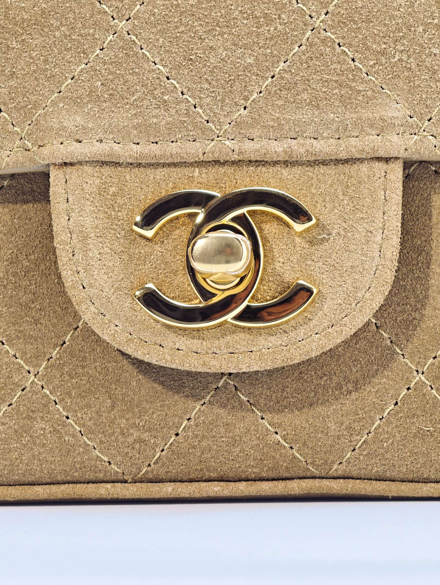 26B suede CF camel/gold buckle mini - Image 20