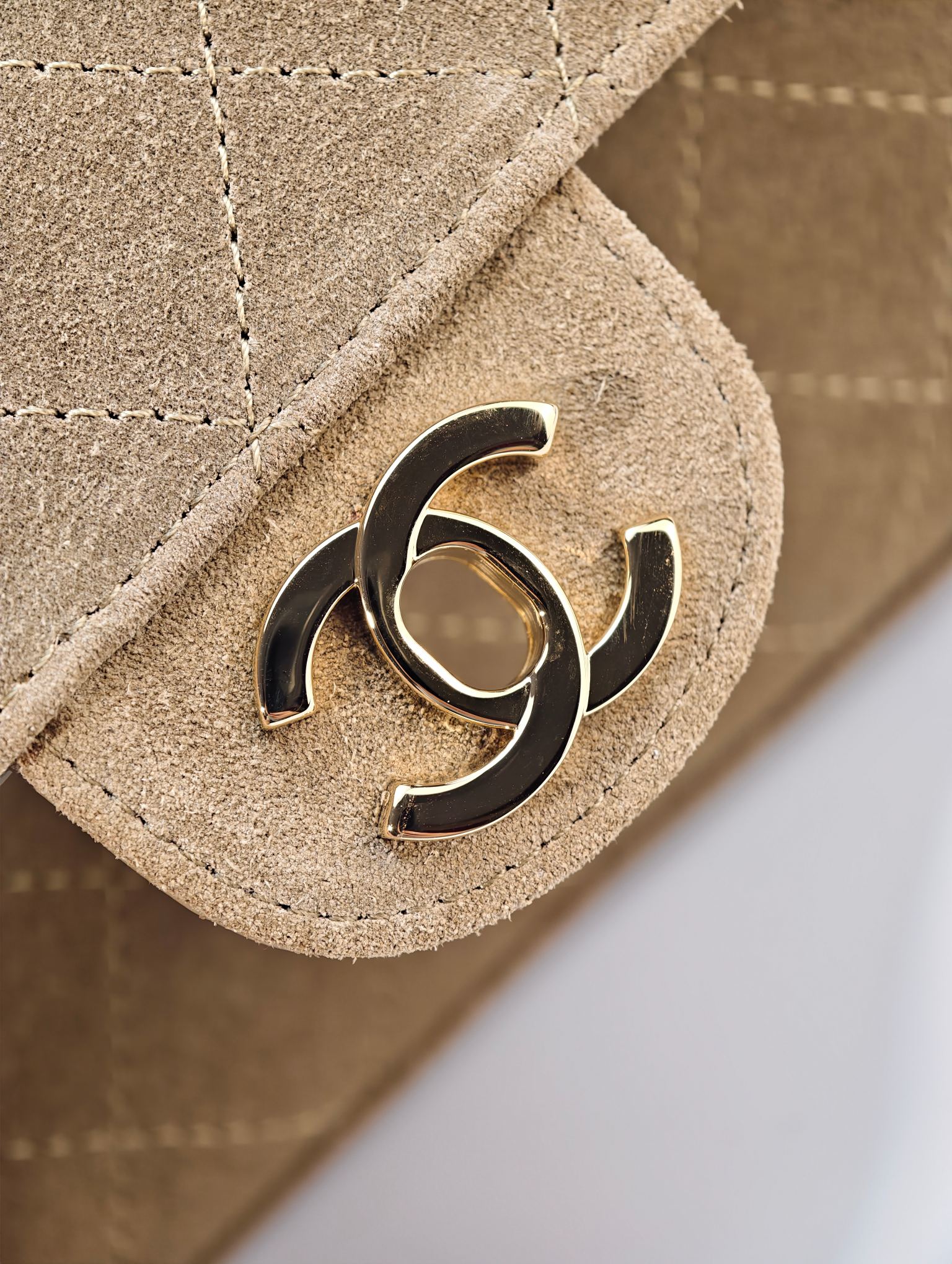 26B suede CF camel/gold buckle mini - Image 23