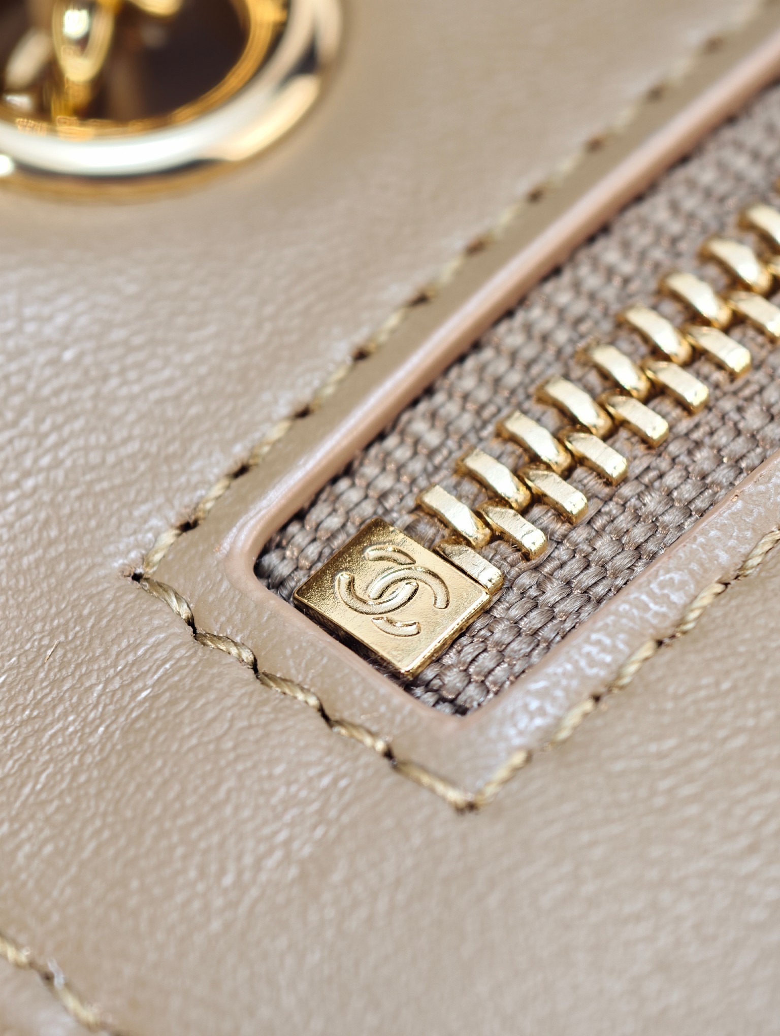 26B suede CF camel/gold buckle mini - Image 26