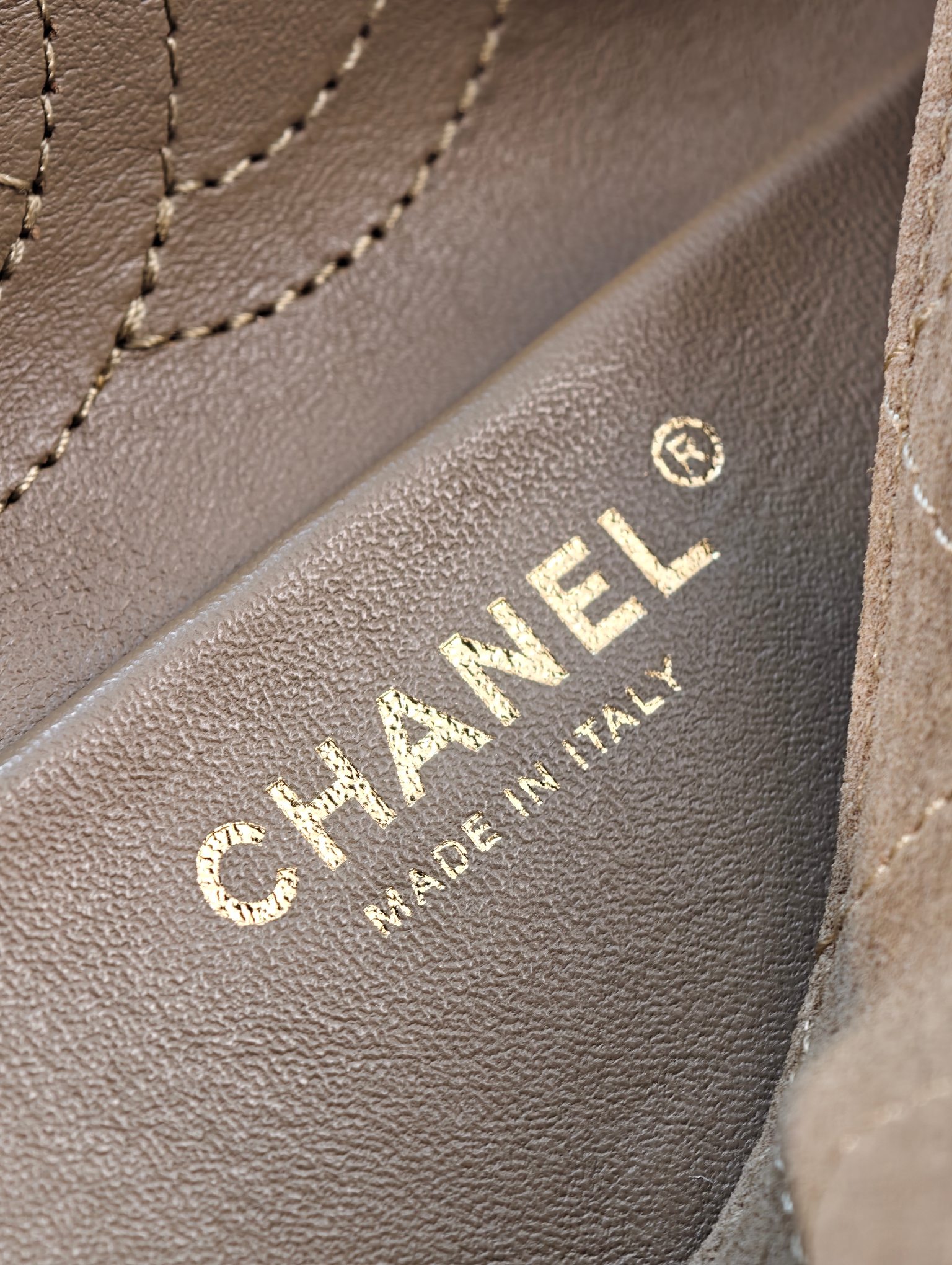 26B suede CF camel/gold buckle mini - Image 36