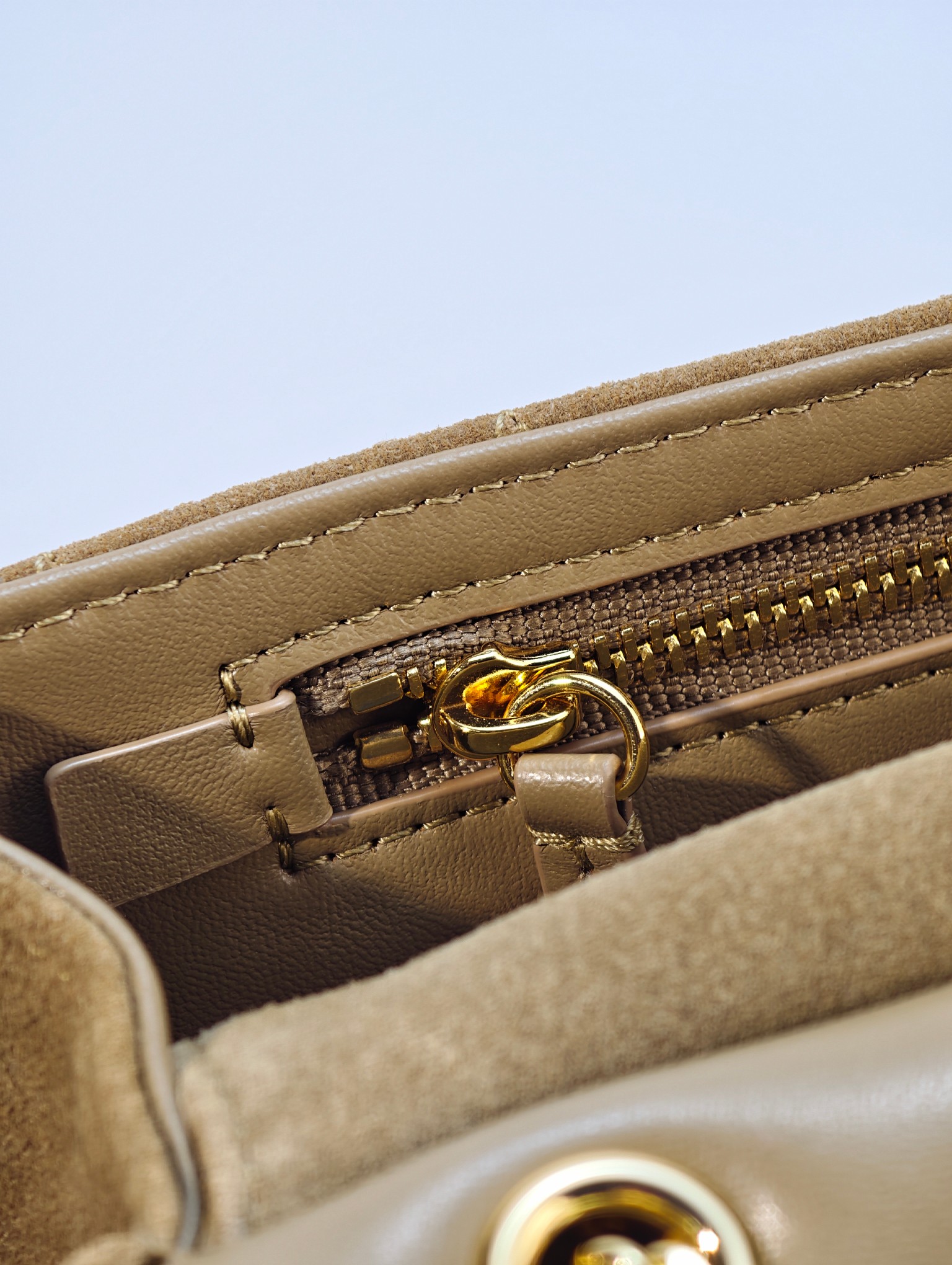 26B suede CF camel/gold buckle mini - Image 41