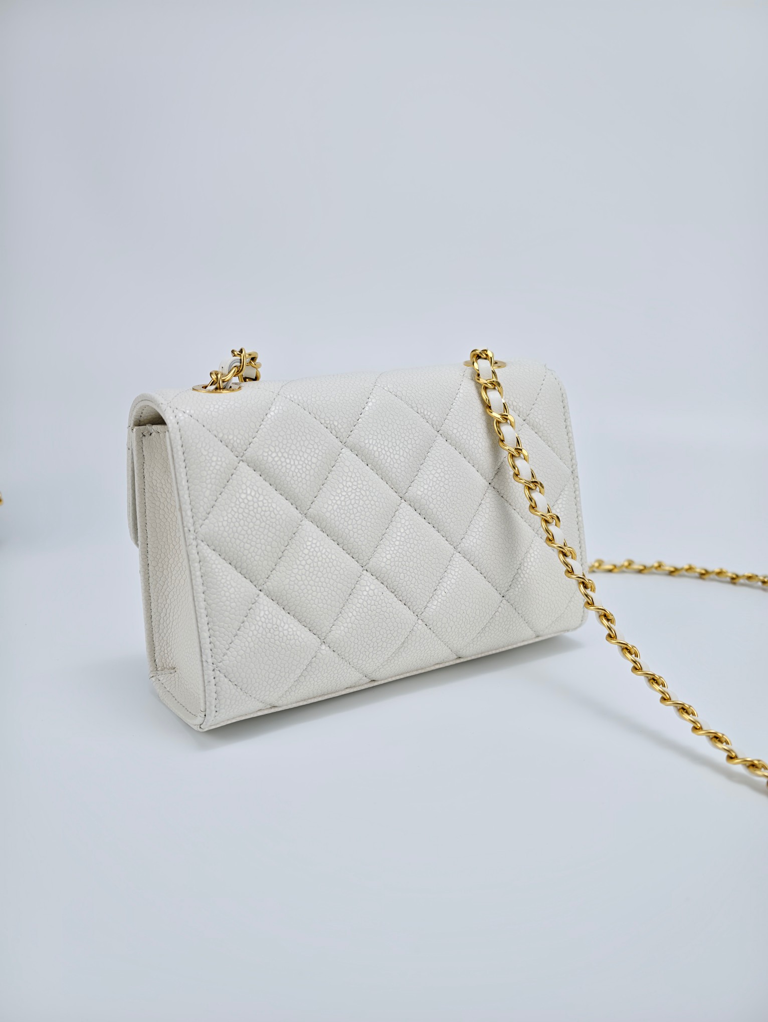 White real shot - Image 5