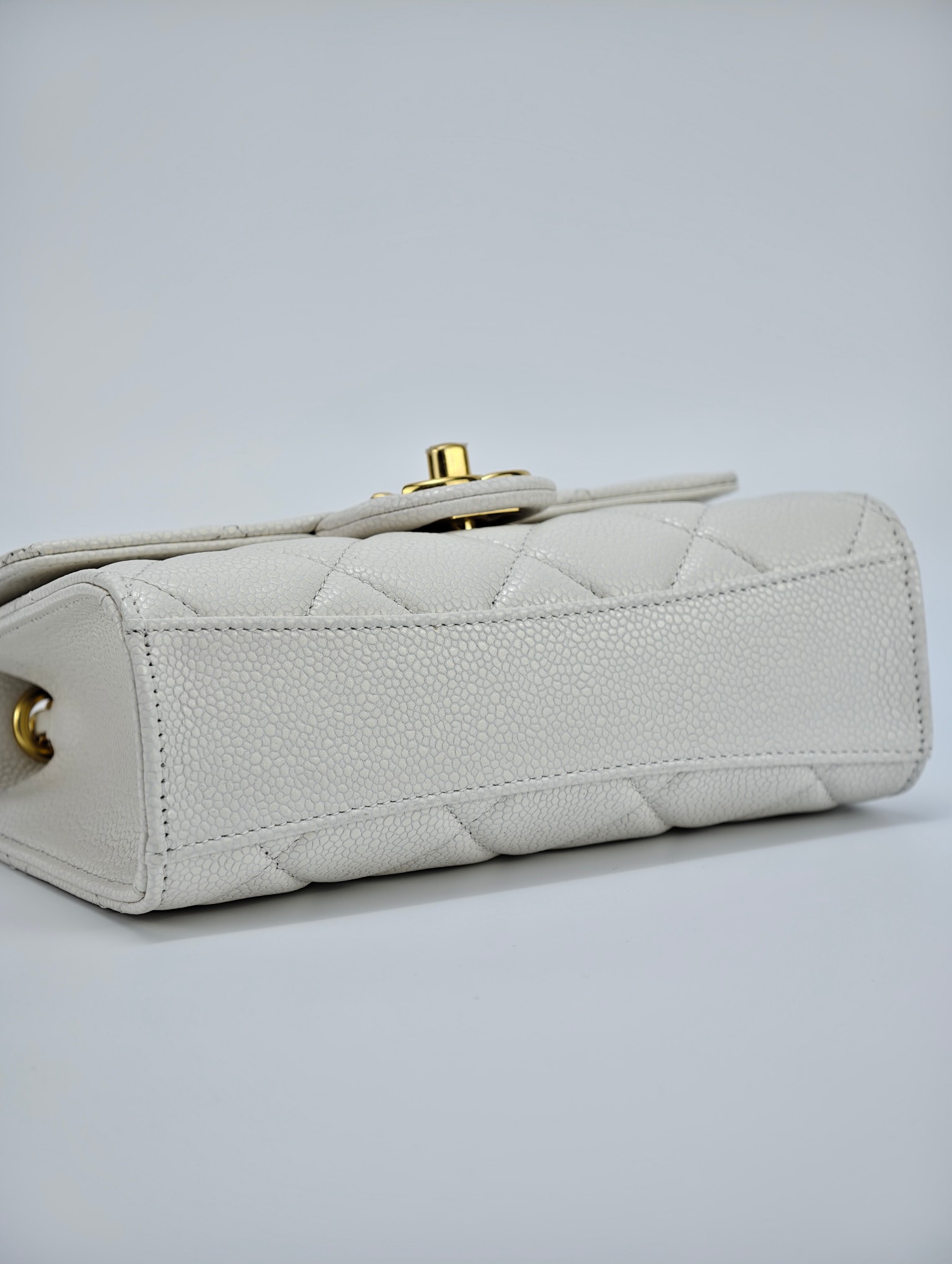White real shot - Image 9