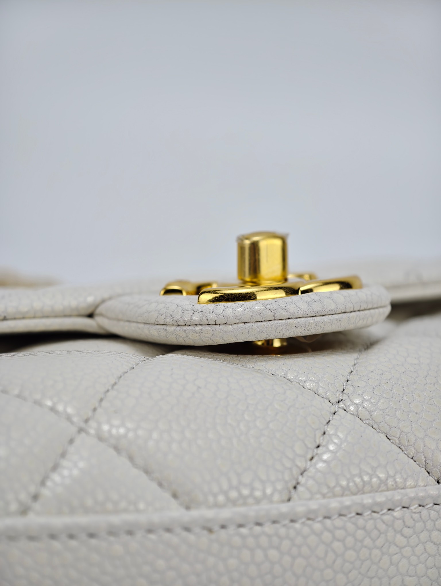 White real shot - Image 19