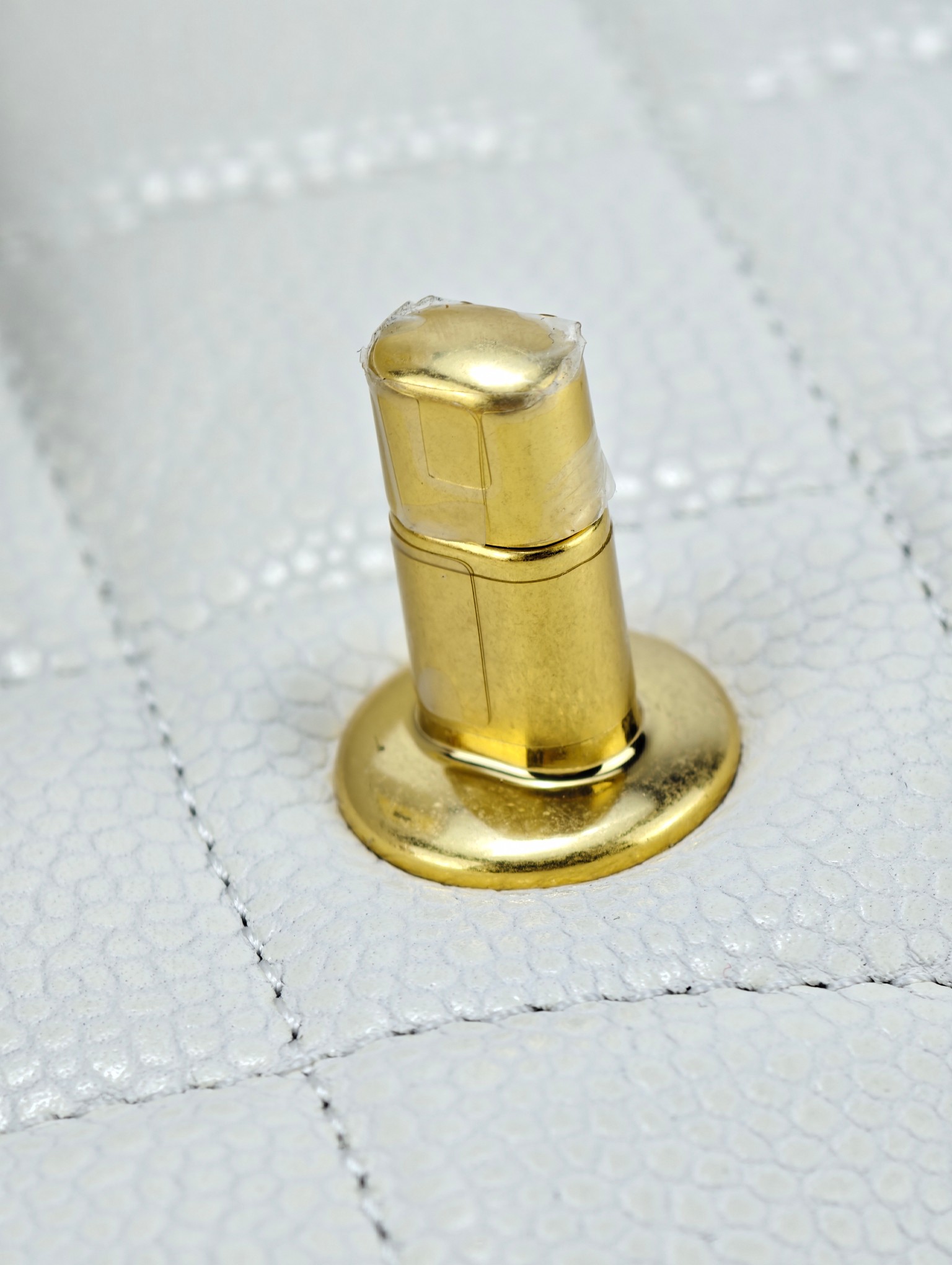 White real shot - Image 17