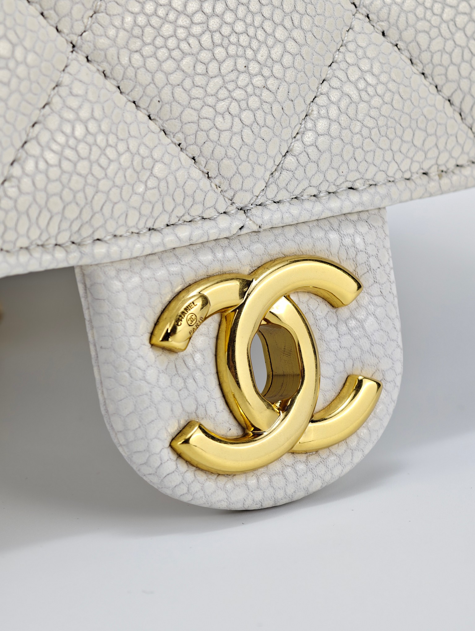 White real shot - Image 18