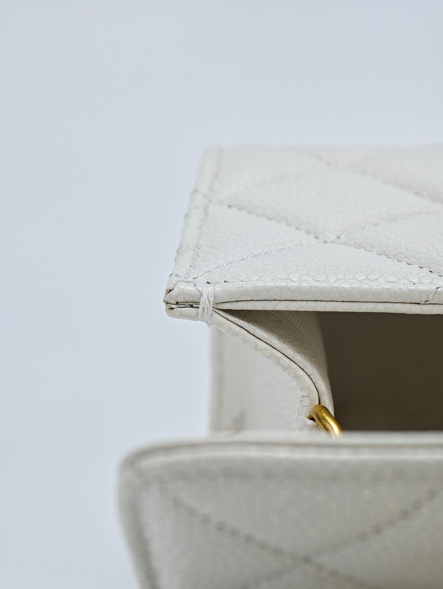White real shot - Image 23