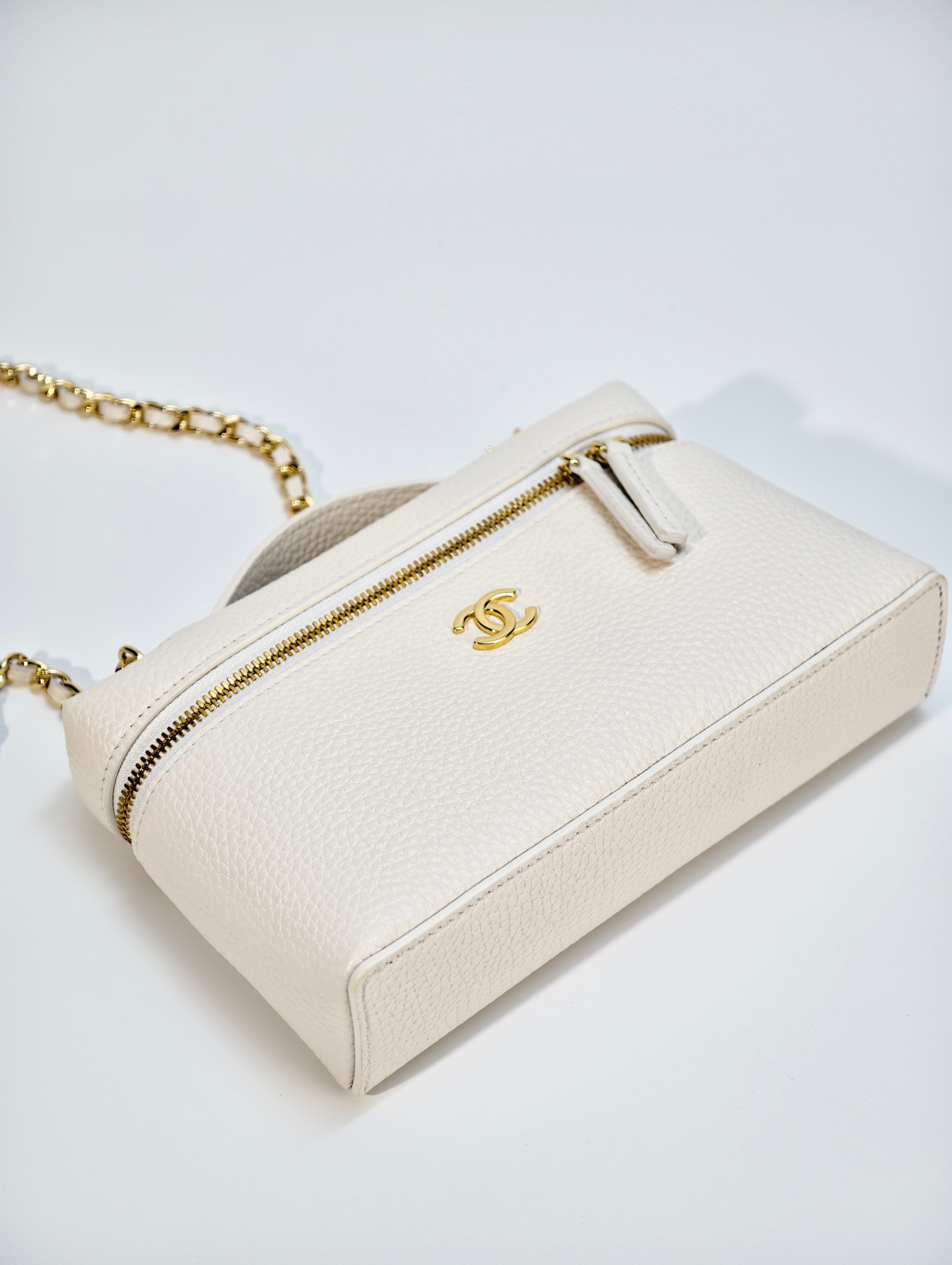 White real shot - Image 6