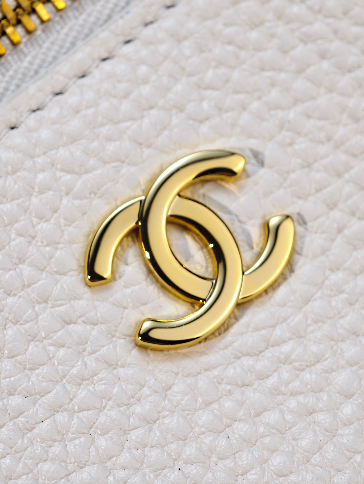 White real shot - Image 12