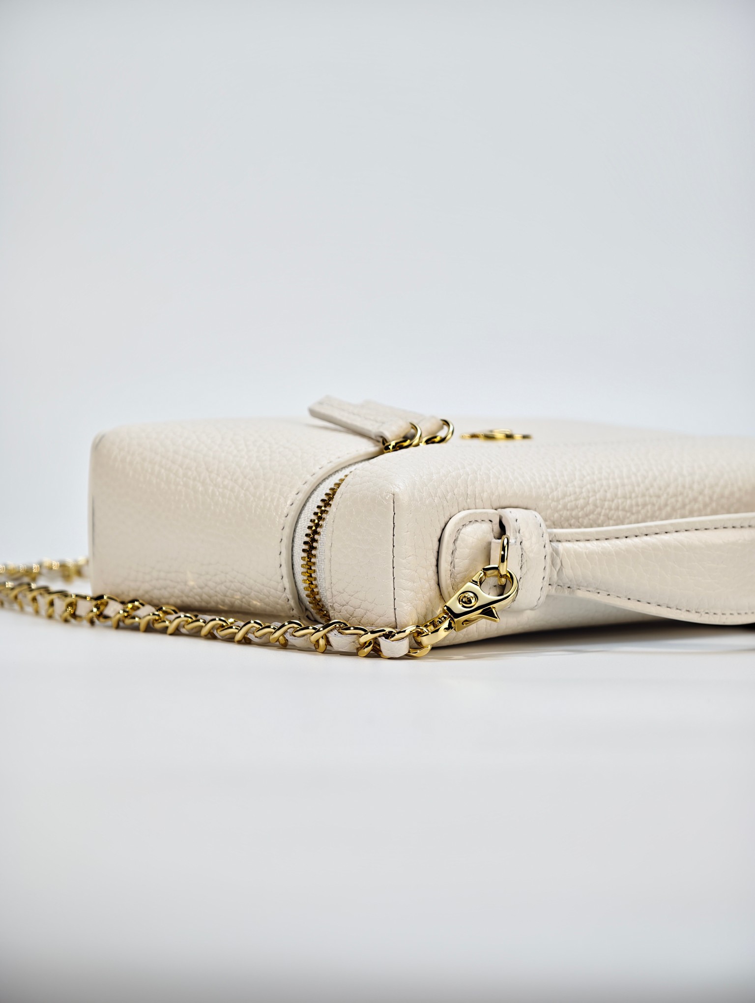 White real shot - Image 9