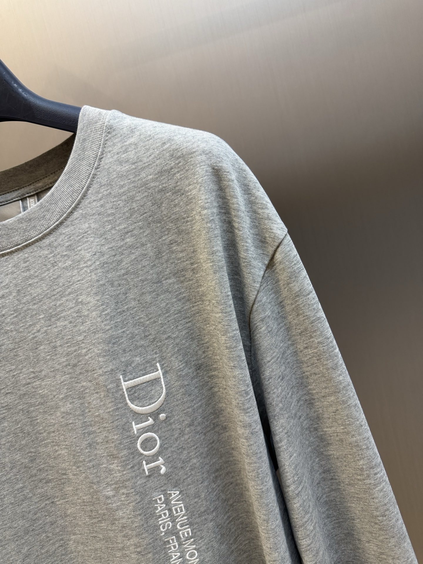 Dr Montaigne embroidery crew neck long sleeves Cotton jersey fabric, long sleeves made of 15-count special woven compact cotton, weight 230g/m²; with 32-count 1×1 rib, 340g/m² - Image 3