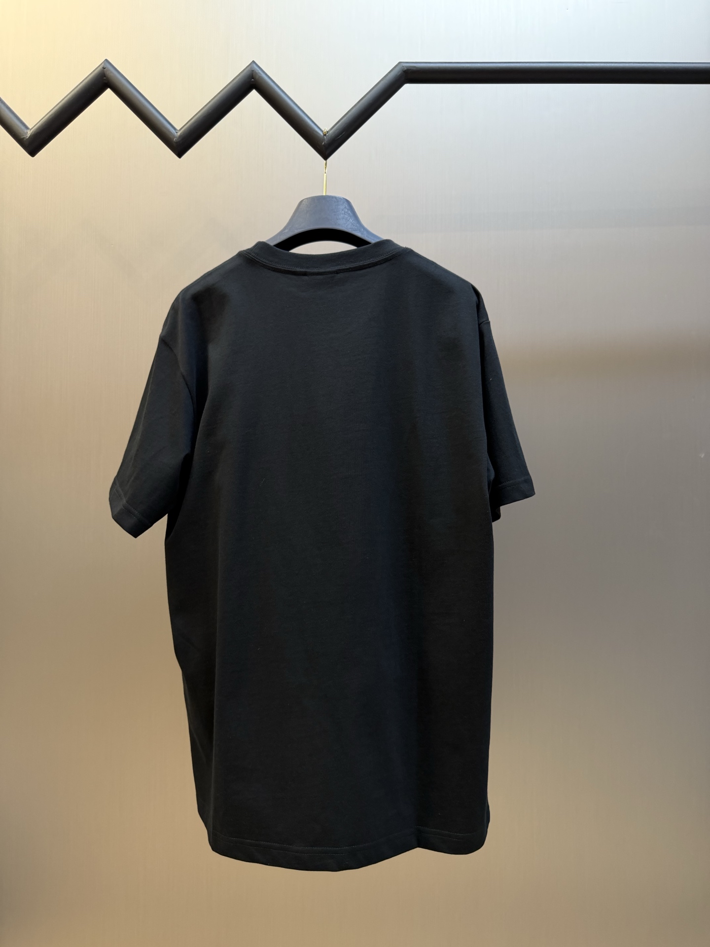 Dr Kuangke cover embroidered round neck short sleeves Black cotton jersey fabric, short sleeves made of 15-count special woven compact cotton, weight 230g/m²; with 32-count 1×1 rib, 340g/m² - Image 4